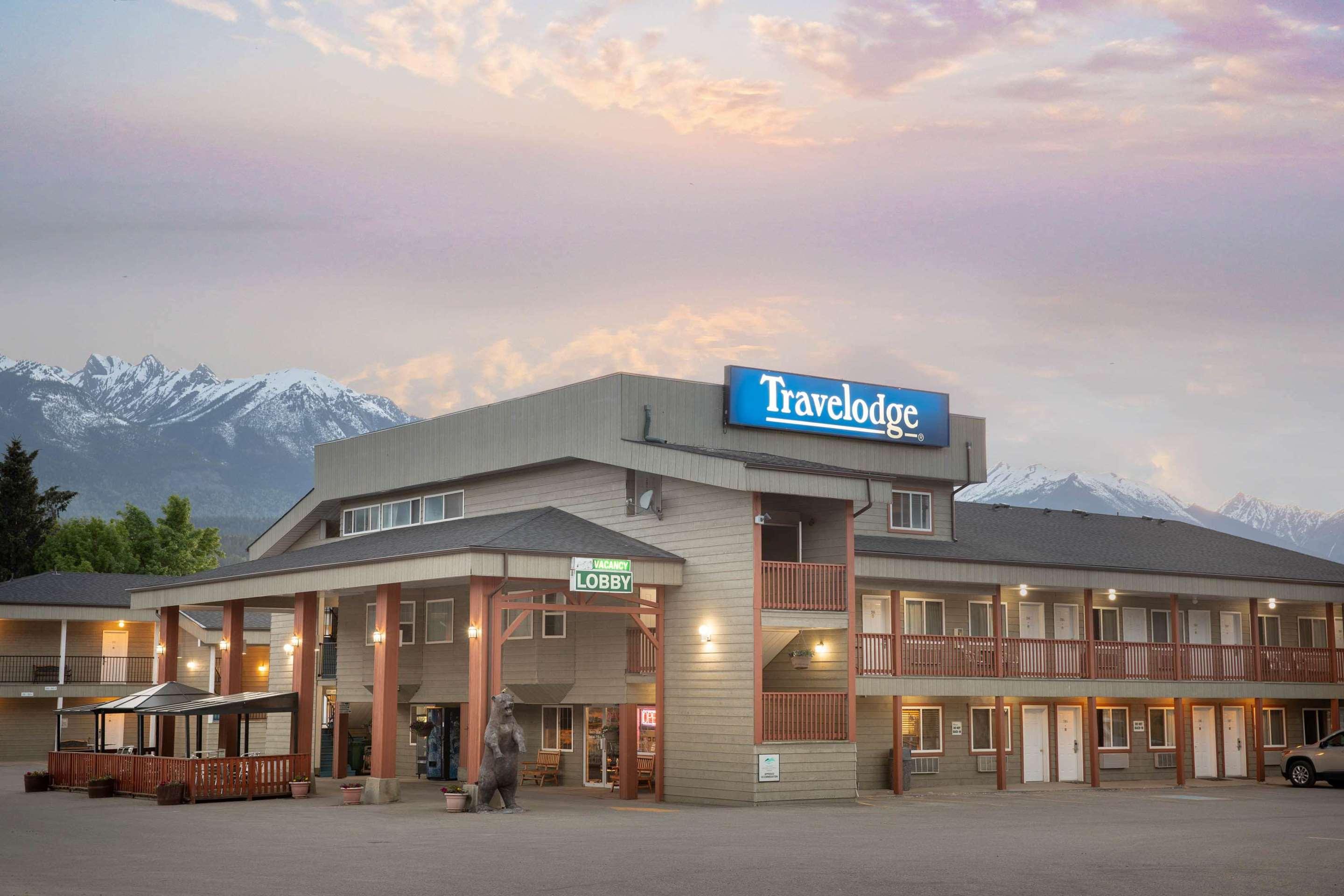 travelodge by wyndham golden sportsman lodge