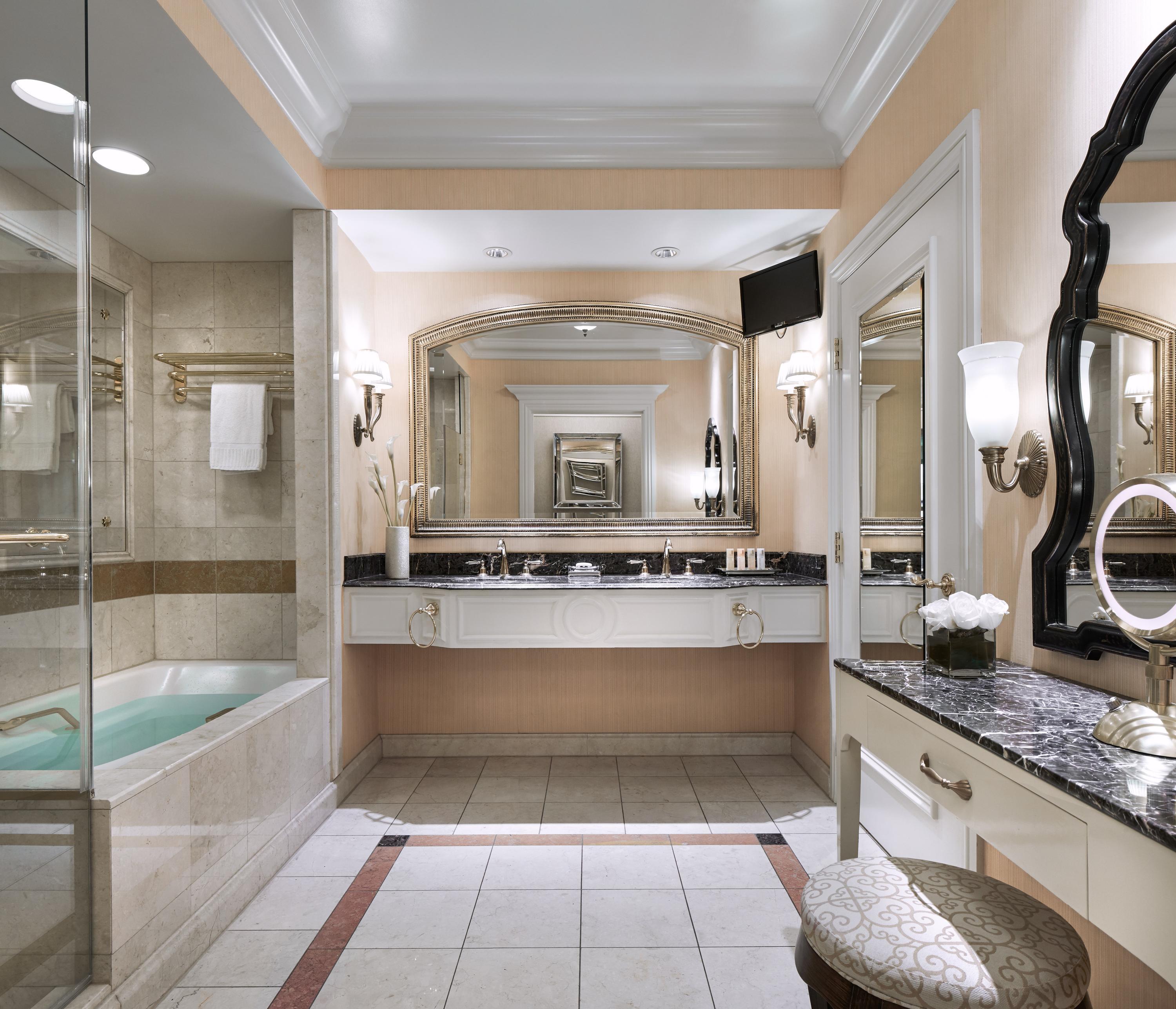 Best Hotel Bathrooms in Las Vegas