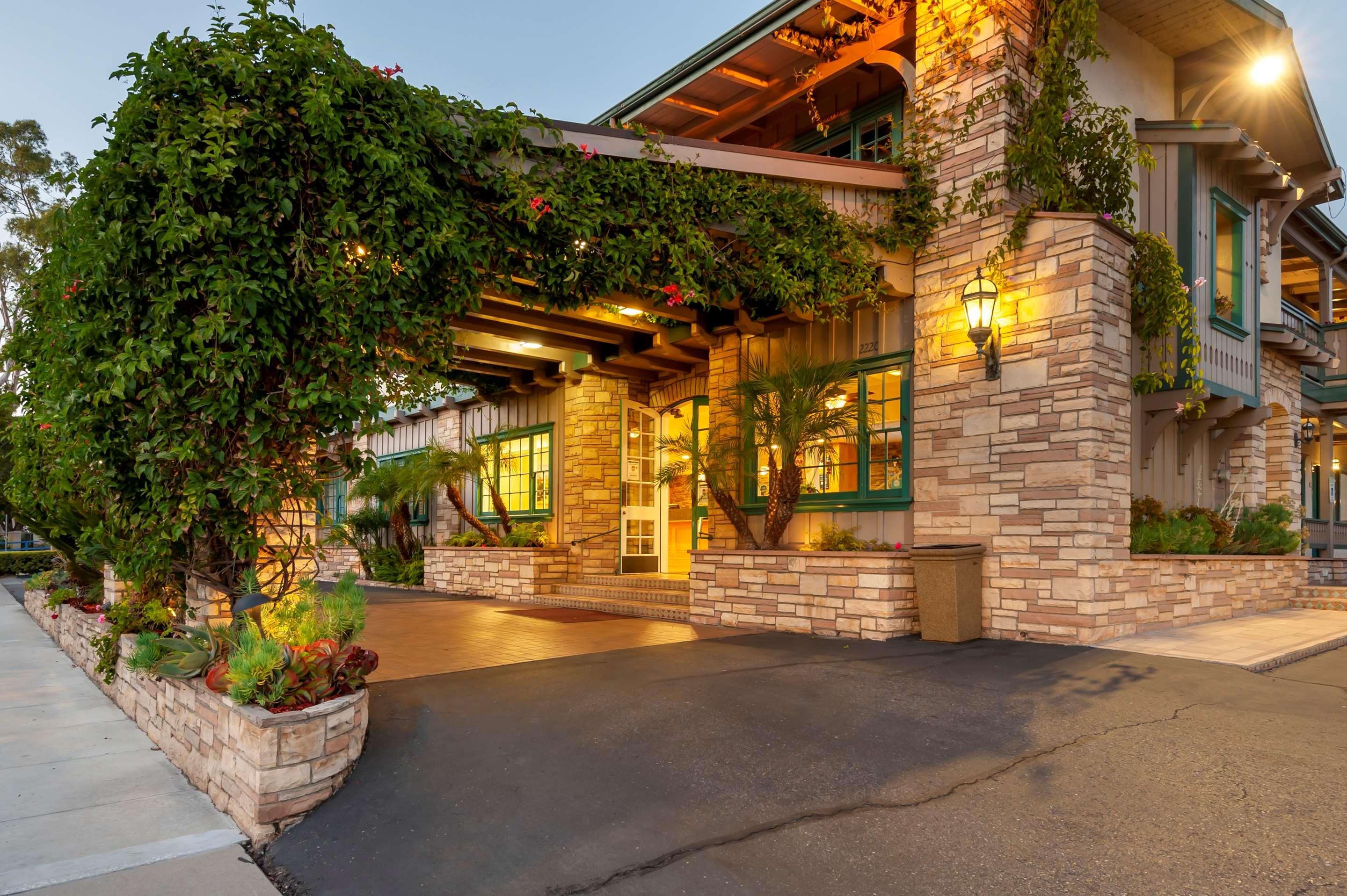 11 Best Hotels in Hollister (CA), United States