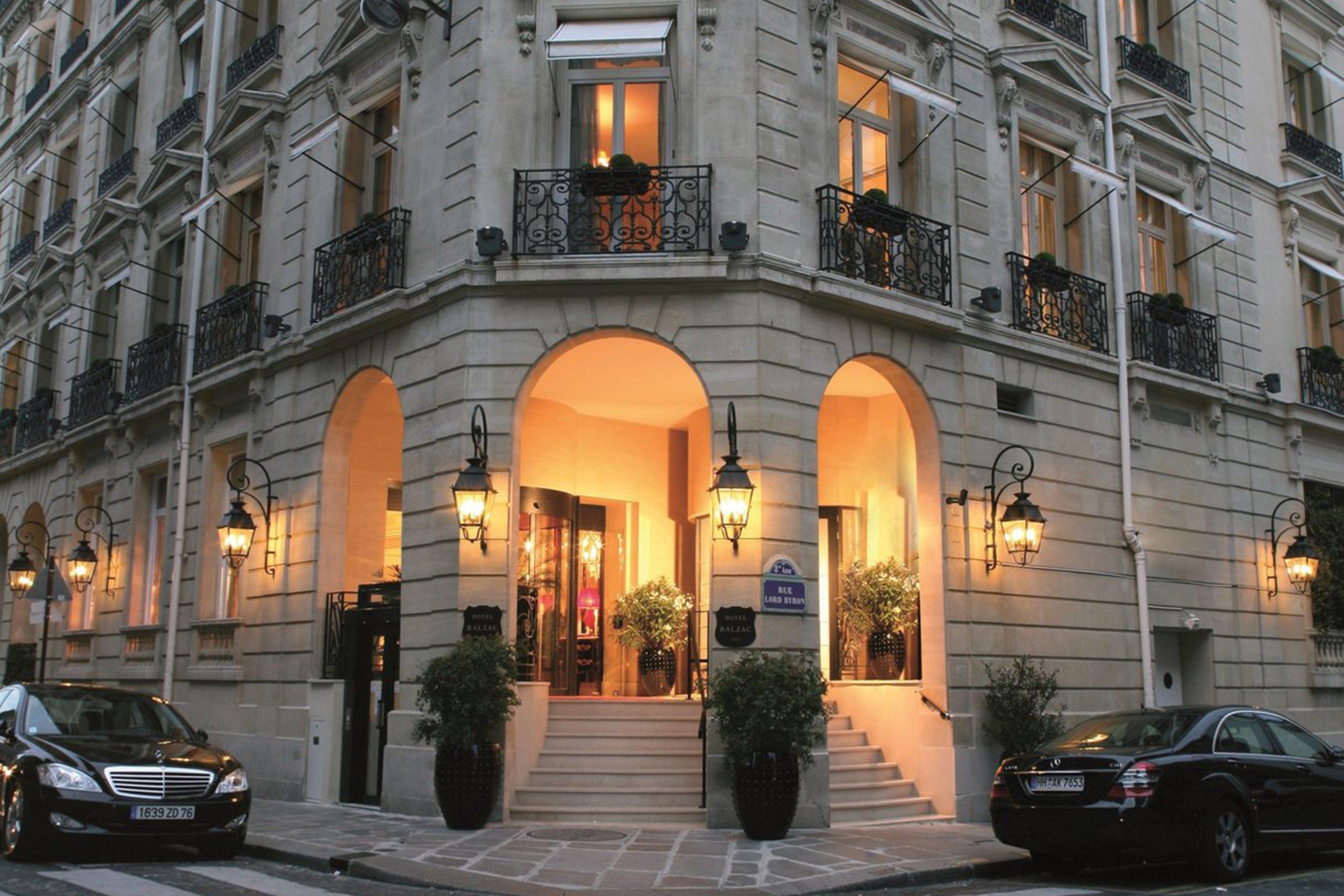 Hotel Balzac, Paris | HotelsCombined