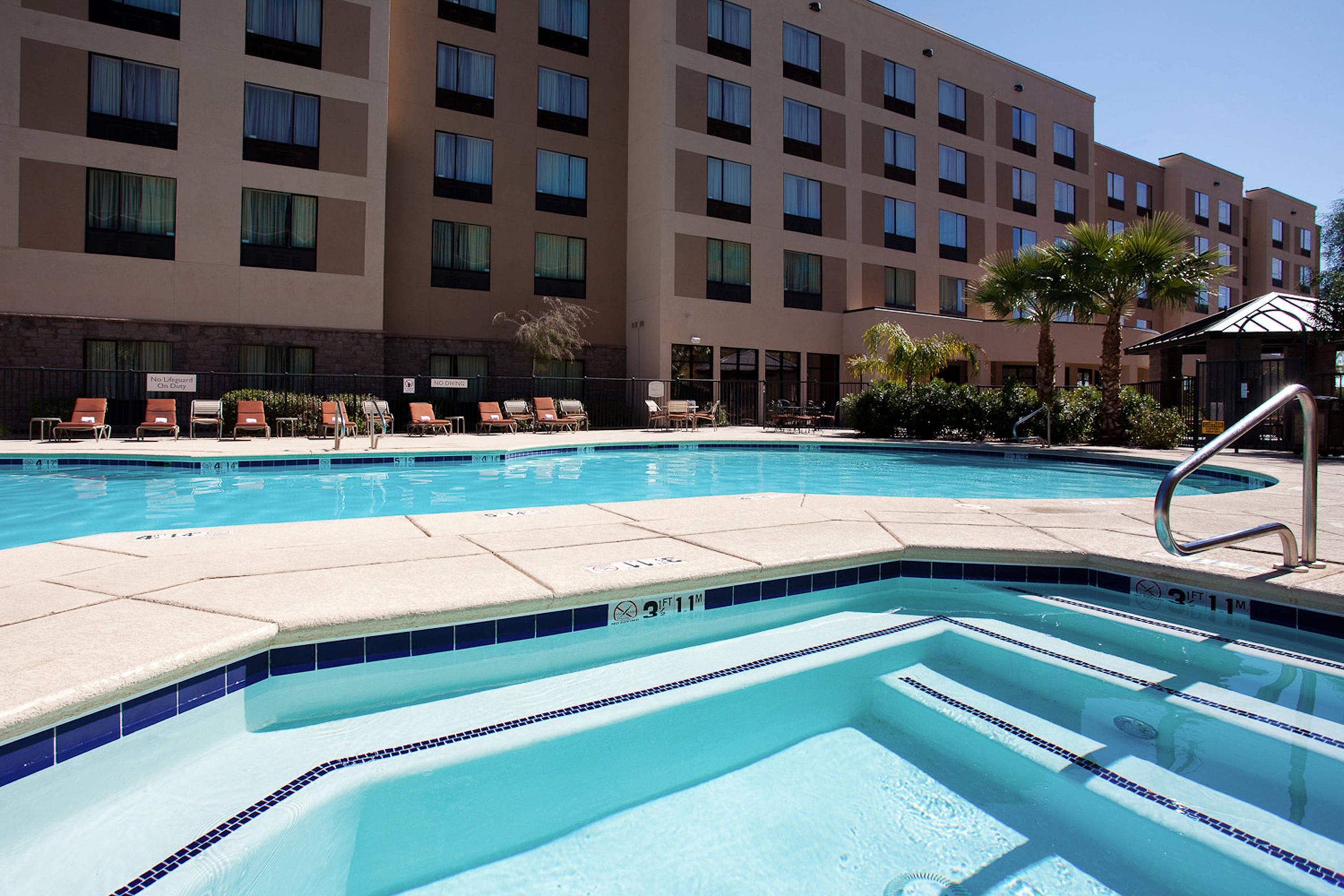 Dodgers Spring Training Facility - Picture of Midtown Garden Hotel