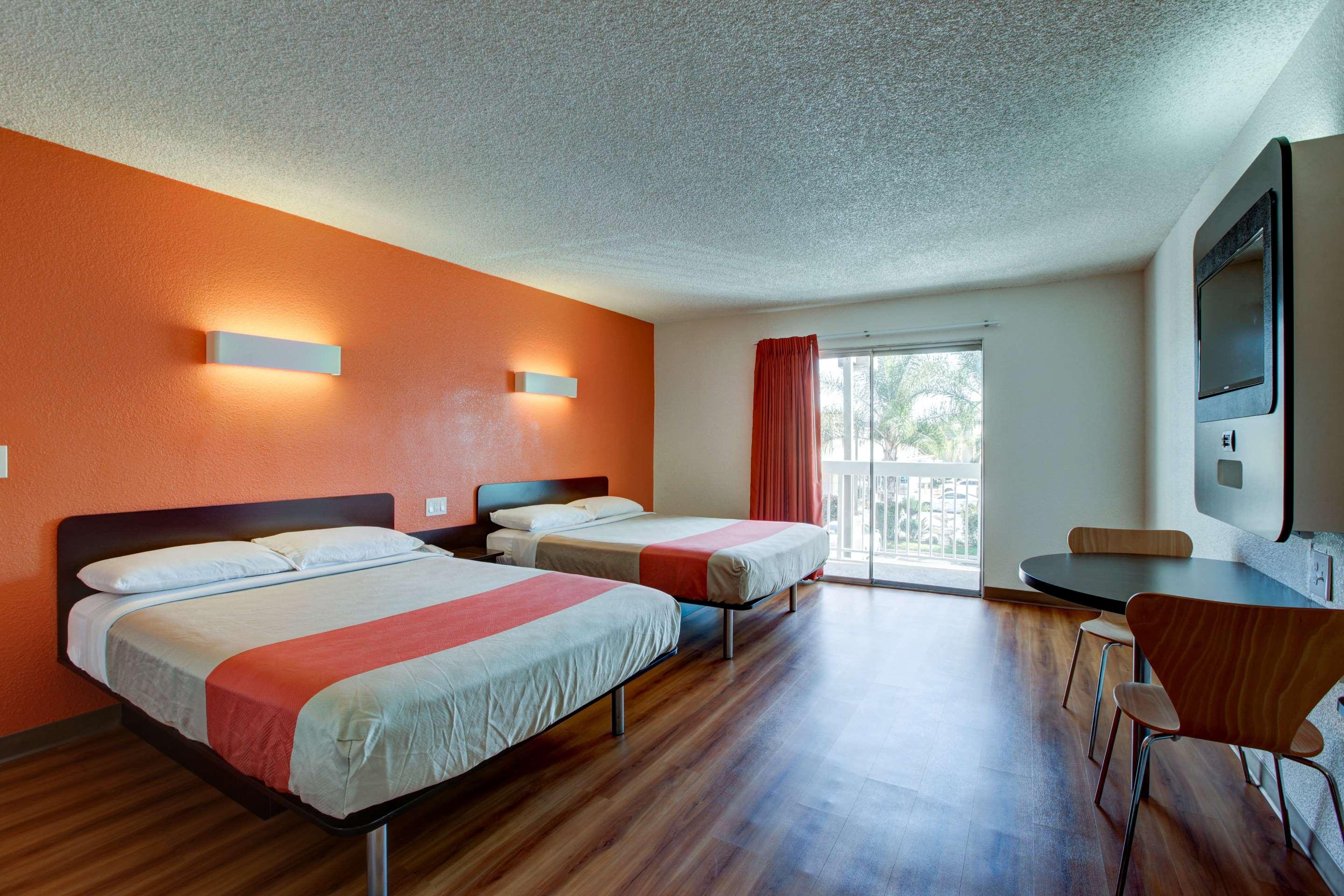 Motel 6 Irvine Orange County Airport, Santa Ana | HotelsCombined