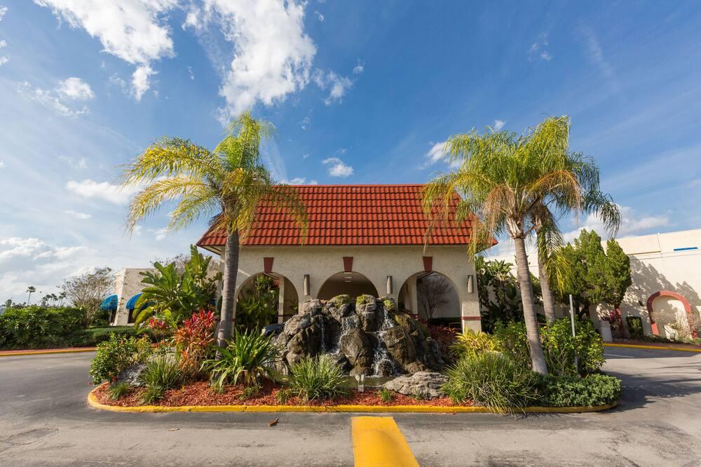 Destiny Palms Hotel Maingate West, Kissimmee – Updated 2023 Prices