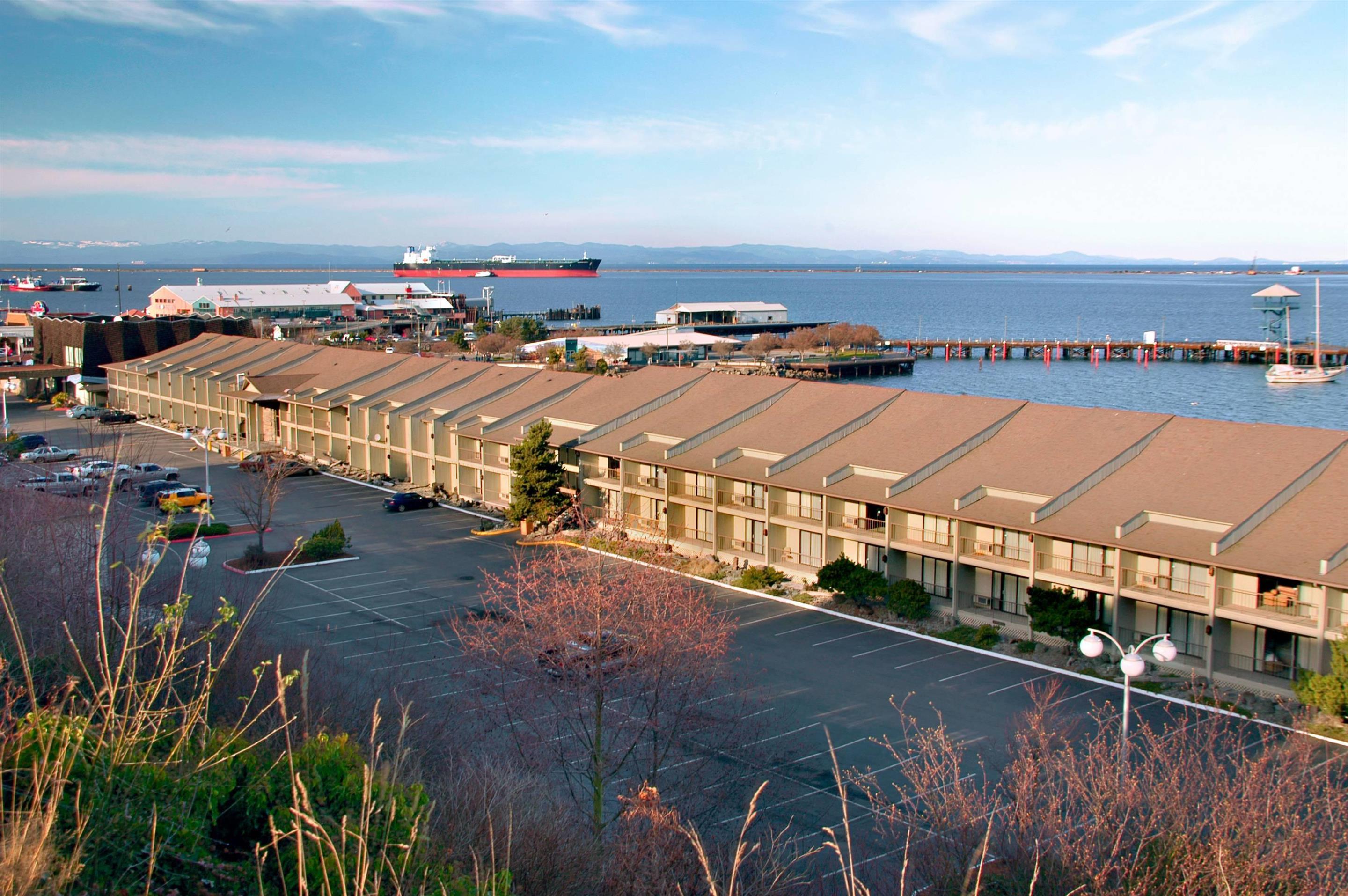 Red Lion Hotel Port Angeles Harbor, Port Angeles | HotelsCombined