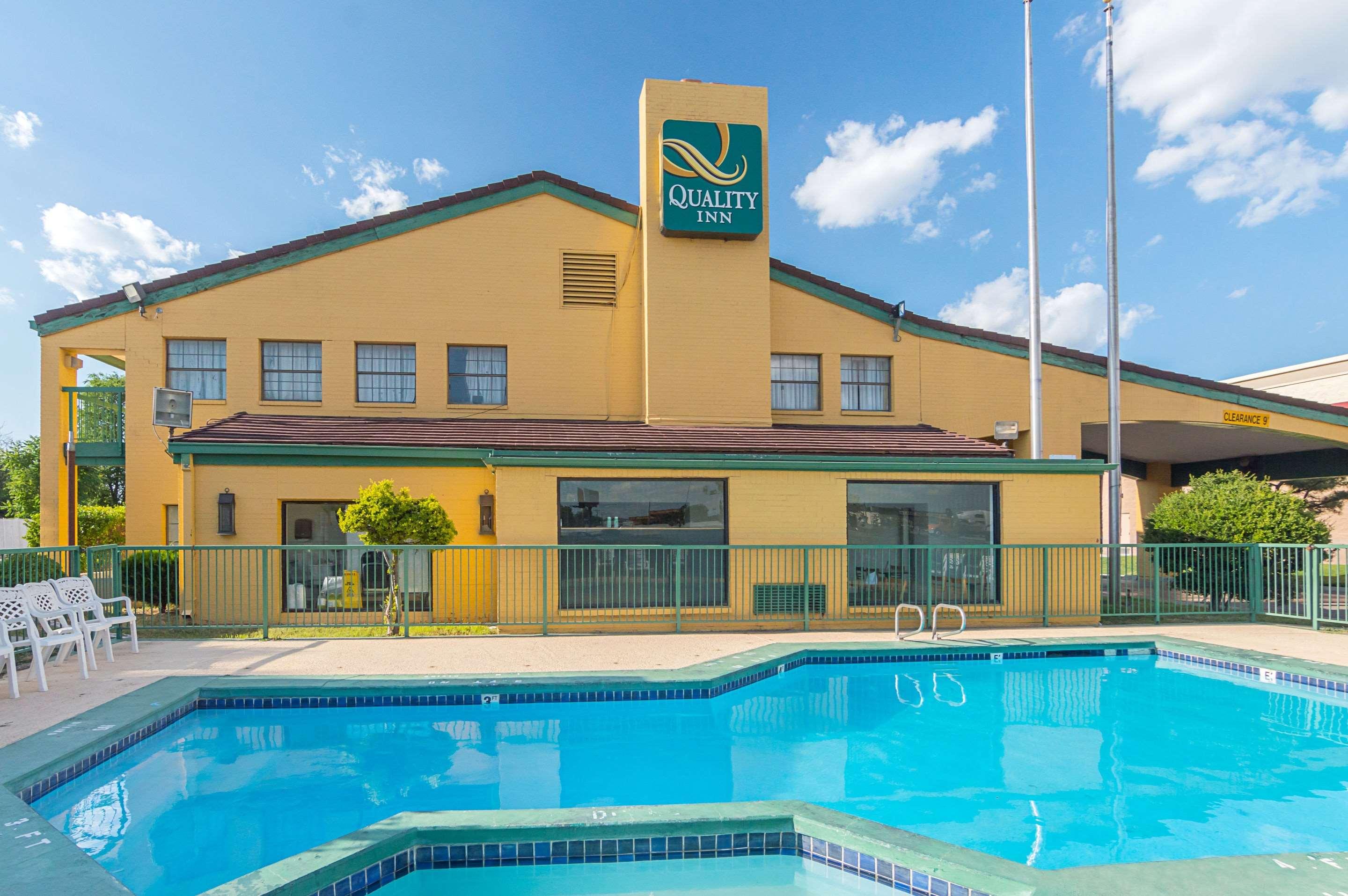 Quality Inn East, Amarillo | HotelsCombined