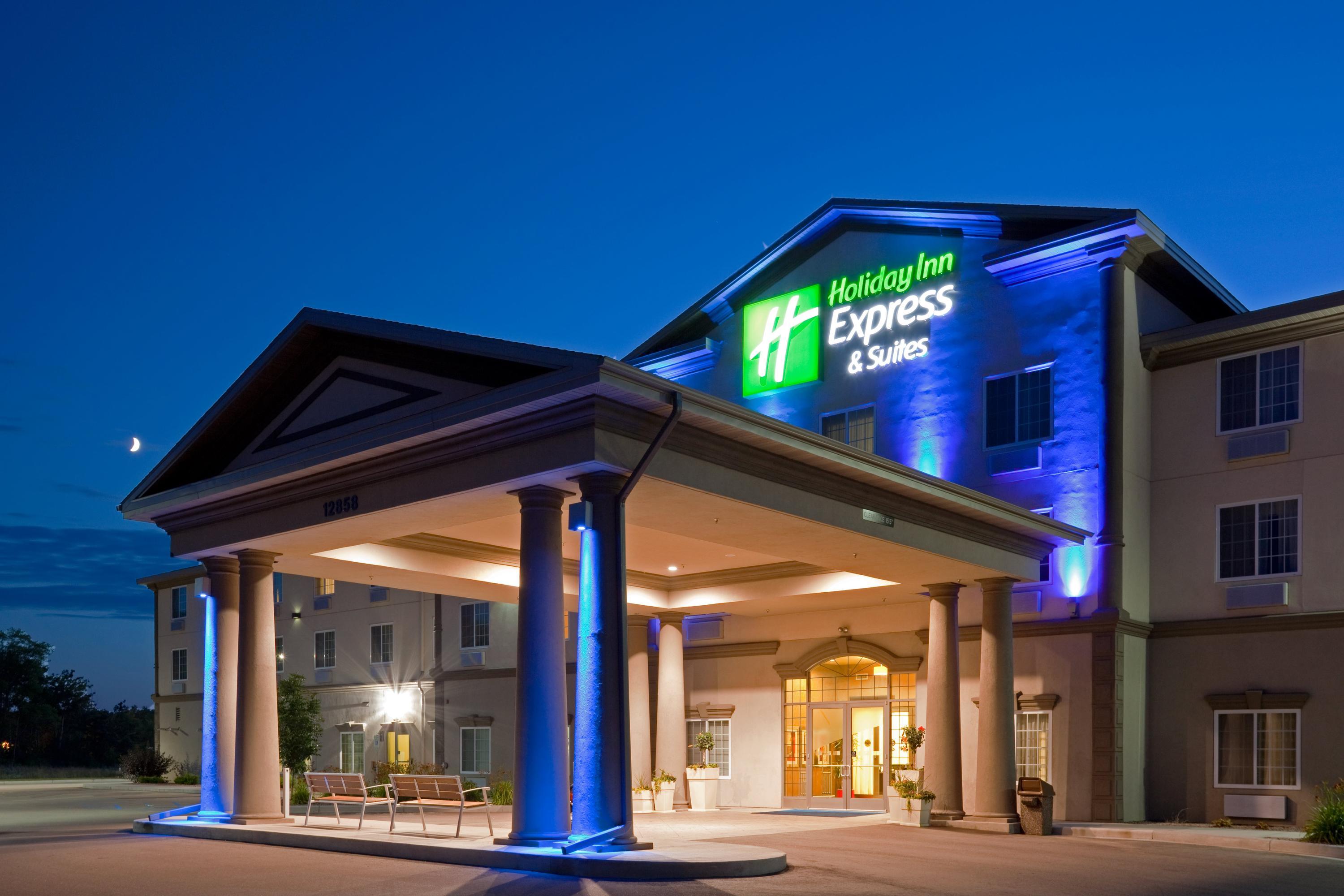 Fairbridge Inn & Suites In Thorp, Wi, Thorp - Compare Deals