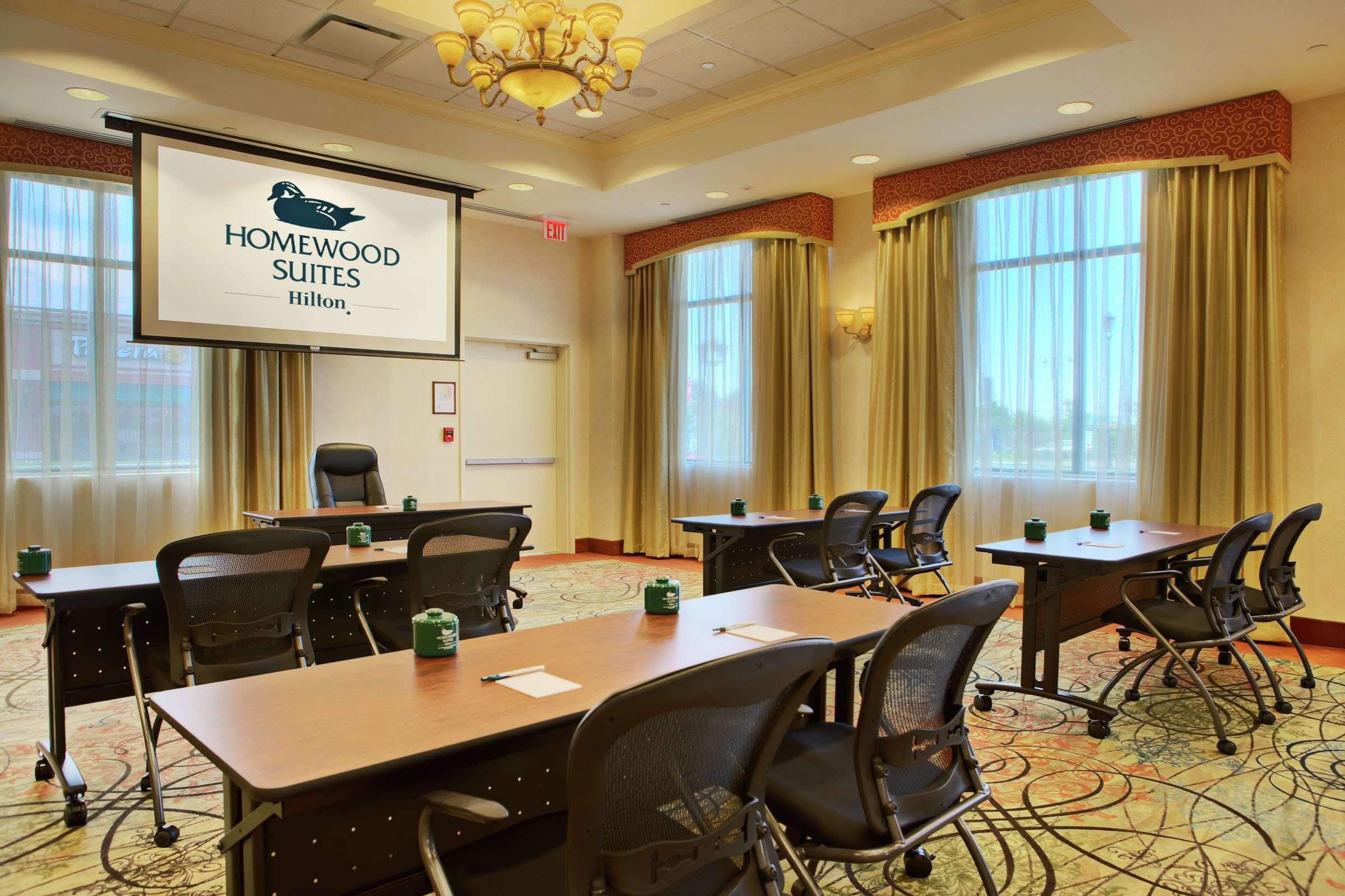 HOMEWOOD SUITES BY HILTON® EAST RUTHERFORD MEADOWLANDS - East