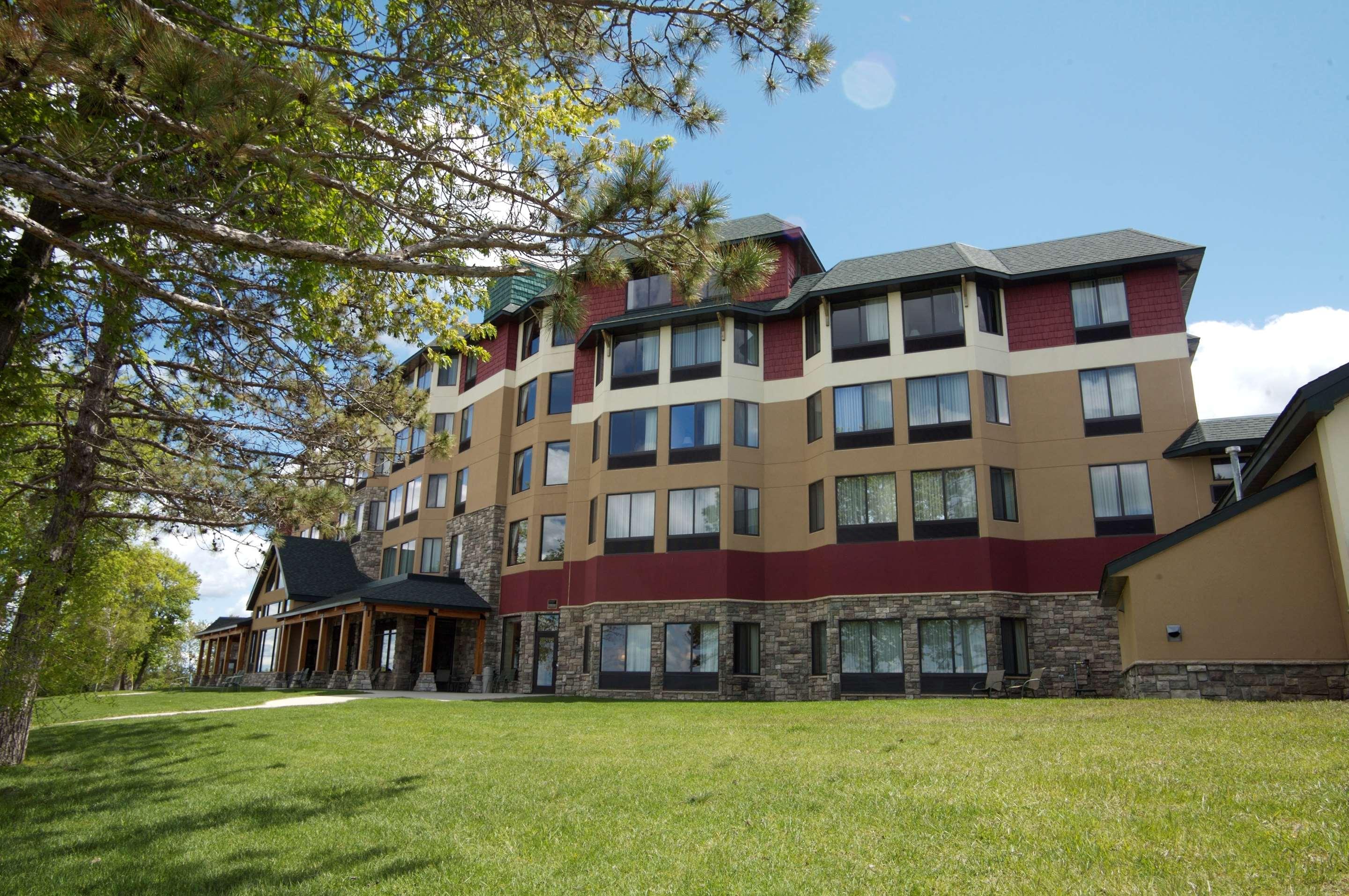 Hampton Inn & Suites Bemidji, Bemidji | HotelsCombined