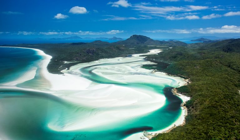 9 Romantic Destinations in Australia For Couples - HotelsCombined Blog