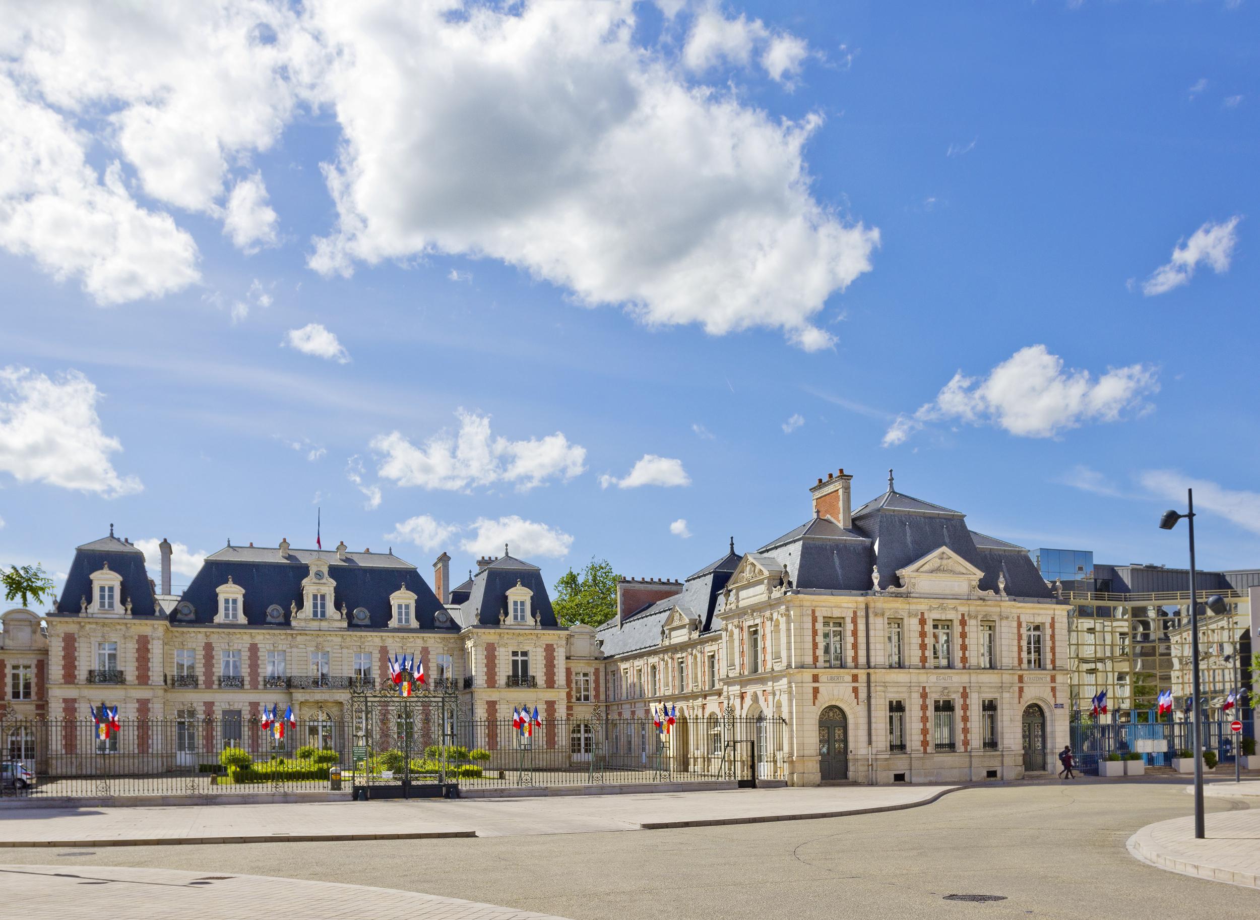 Poitiers Hotels: 330 Cheap Poitiers ...