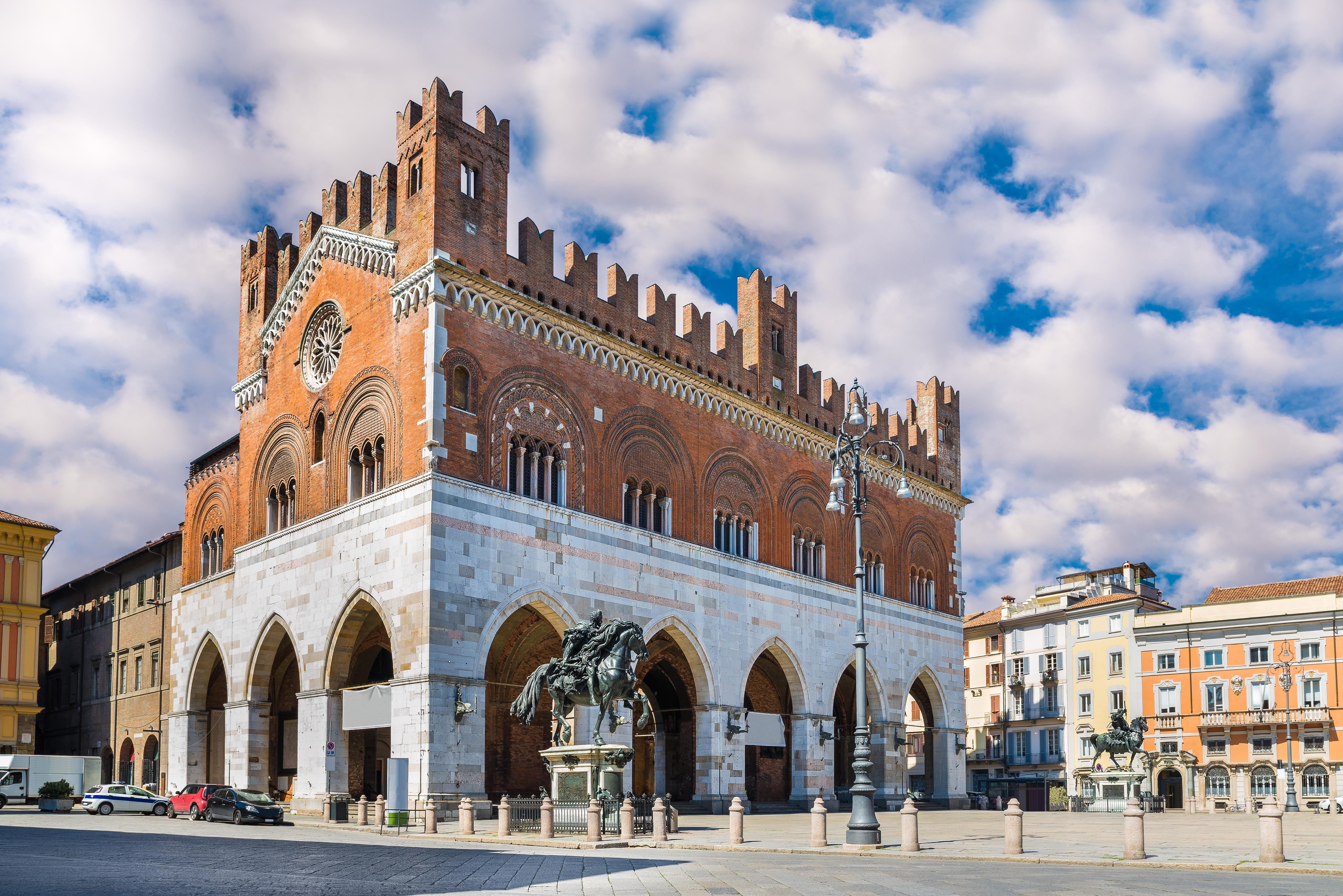 Piacenza Hotels: 125 Cheap Piacenza Hotel Deals, Italy