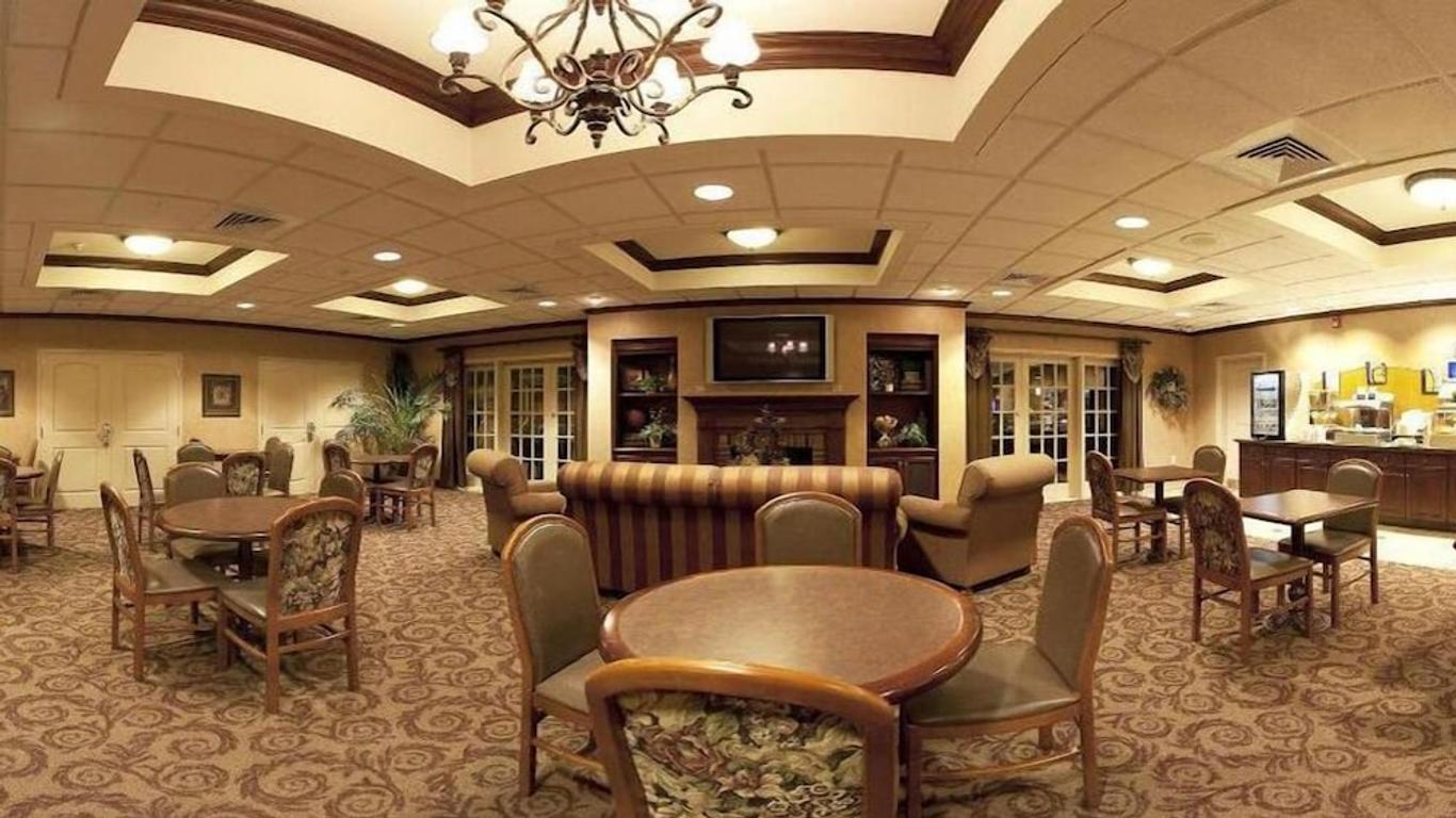 Holiday Inn Express Hotel & Suites Cape Girardeau I-55, An IHG Hotel