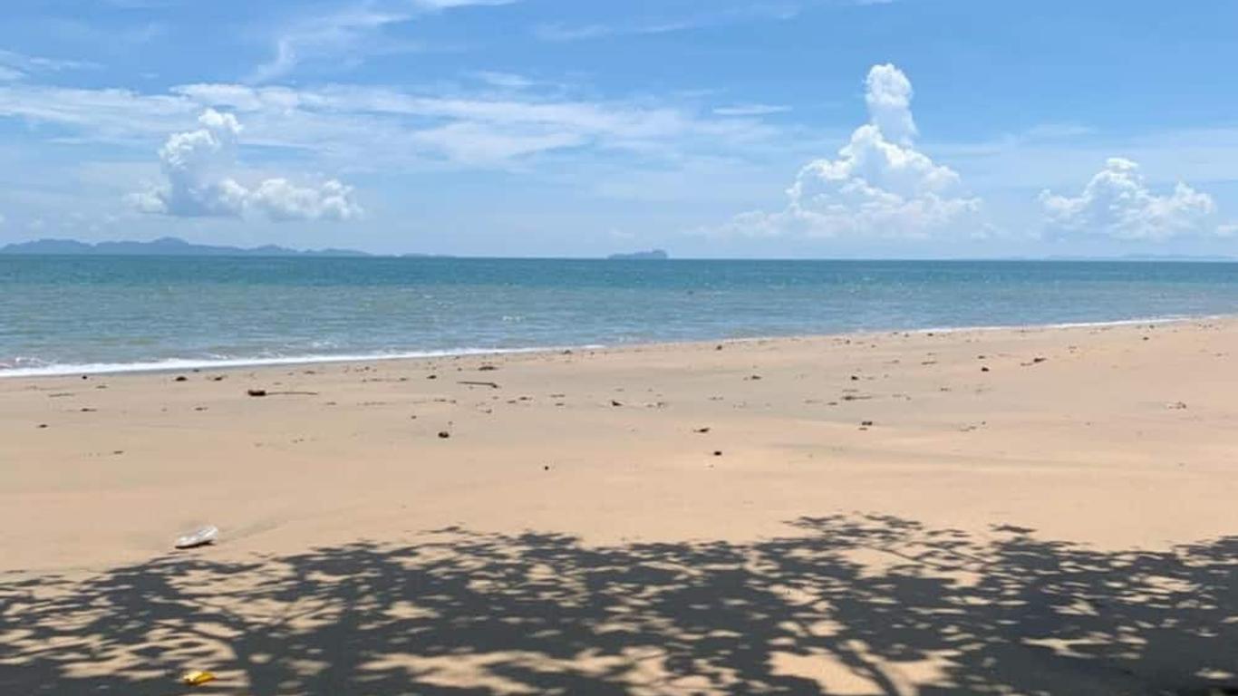 Sun Smile Beach Koh Jum