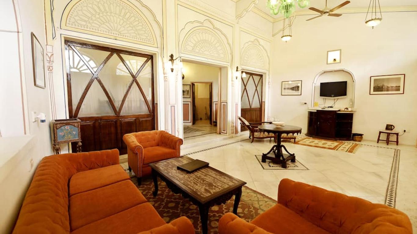 Hotel Narain Niwas Palace