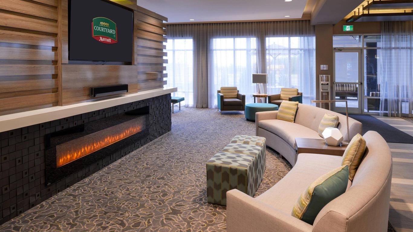 Courtyard by Marriott Saskatoon Airport