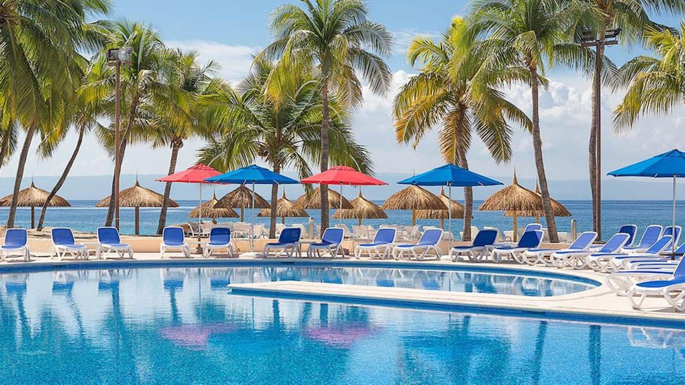 Royal Decameron Indigo Beach Resort