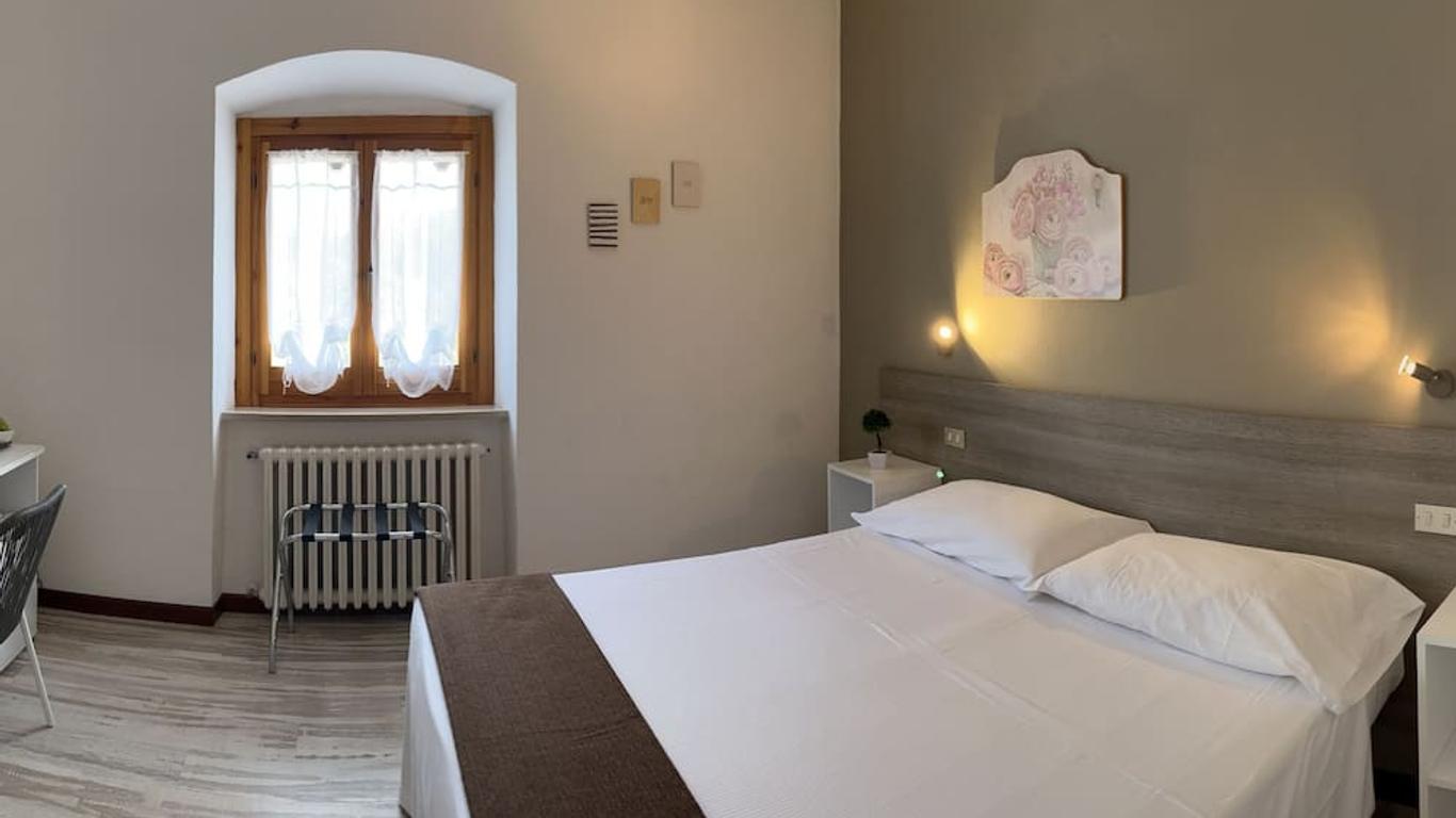 Hotel Mom Assisi