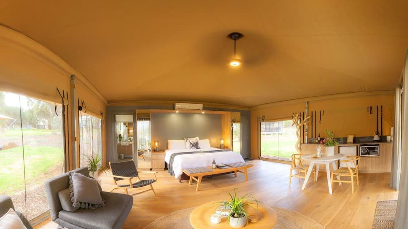 Olio Bello Lakeside Glamping