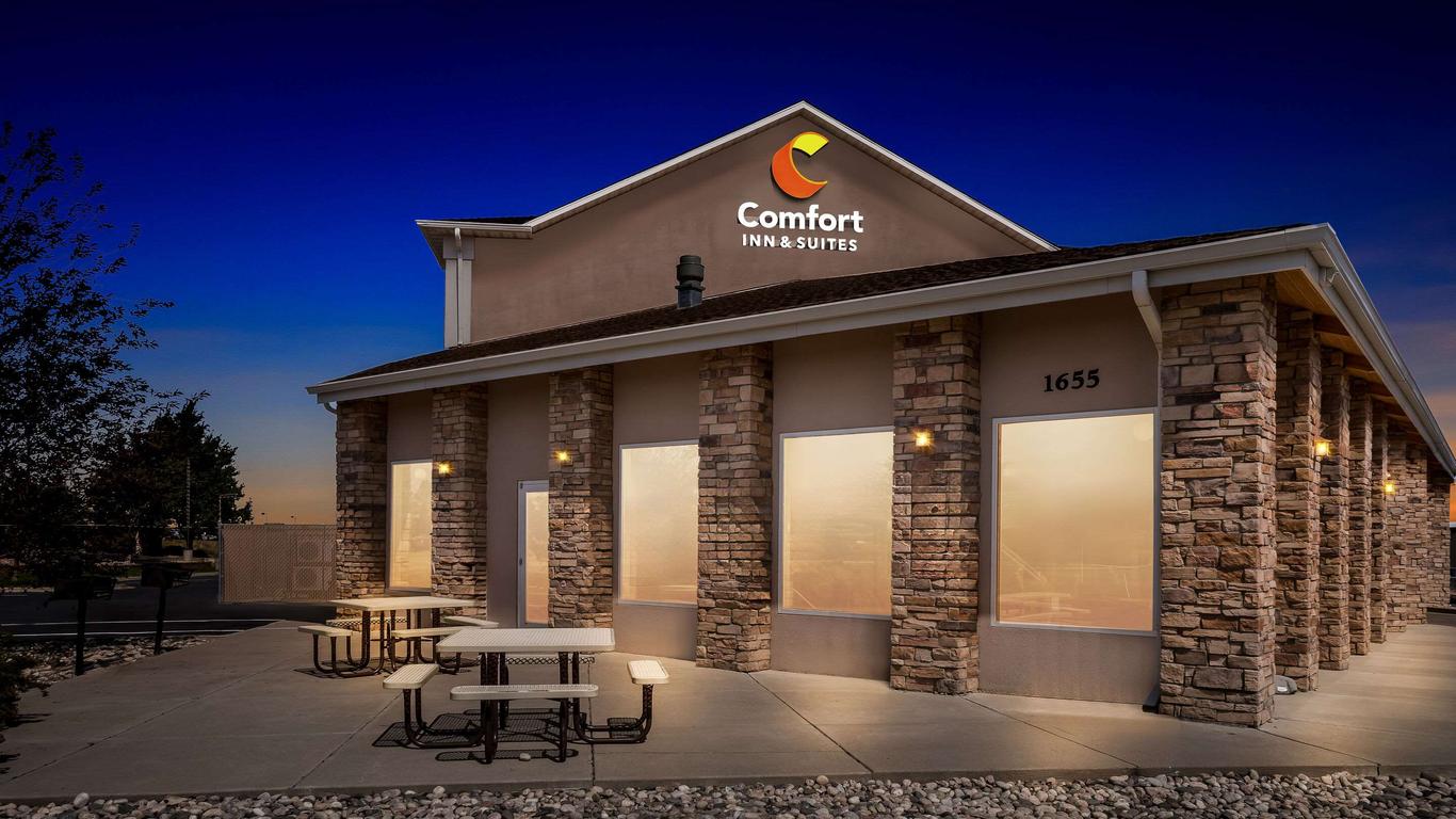 Comfort Inn and Suites Near University of Wyoming