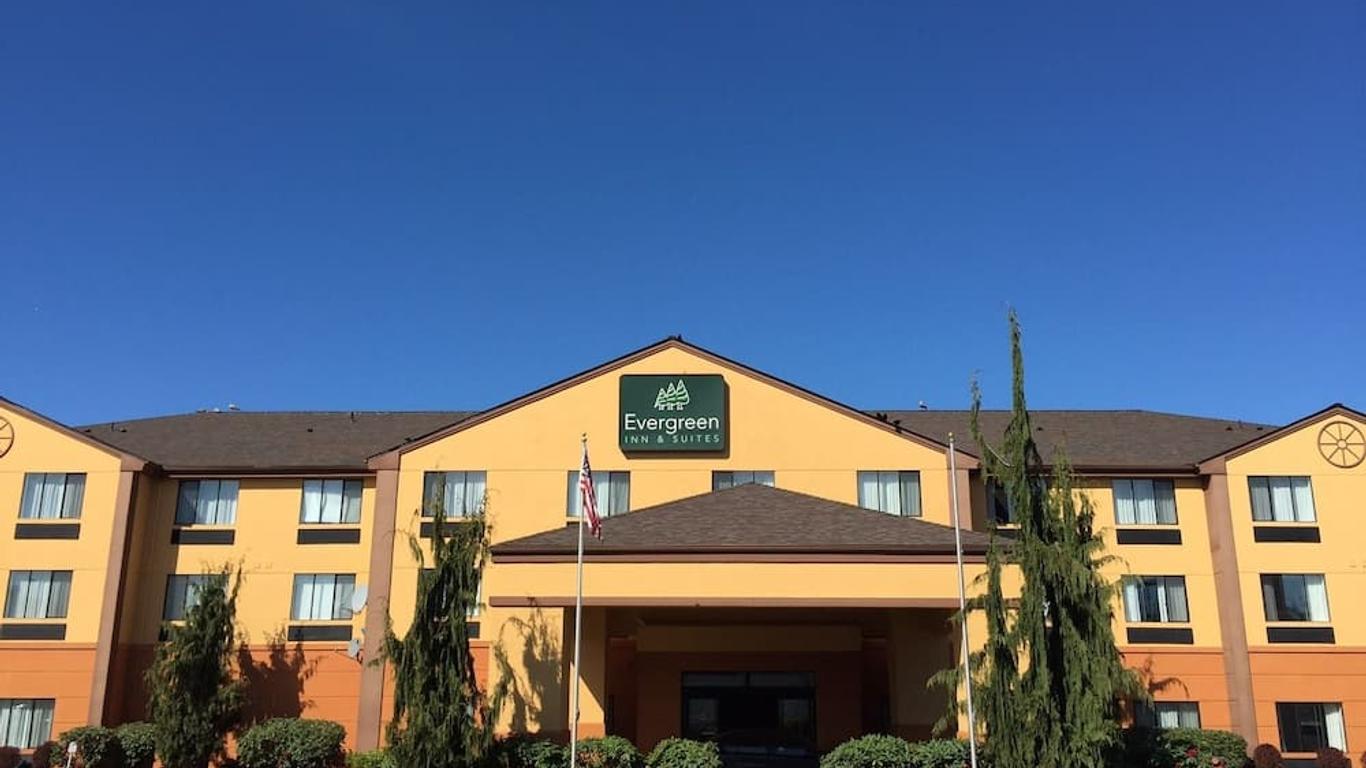 Evergreen Inn and Suites