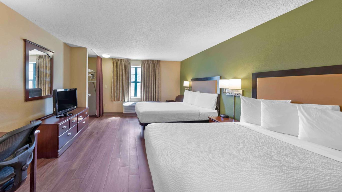 Extended Stay America Select Suites - Milwaukee - Waukesha