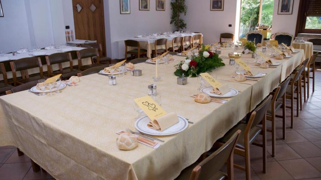 Hotel Ristorante Sassi Rossi