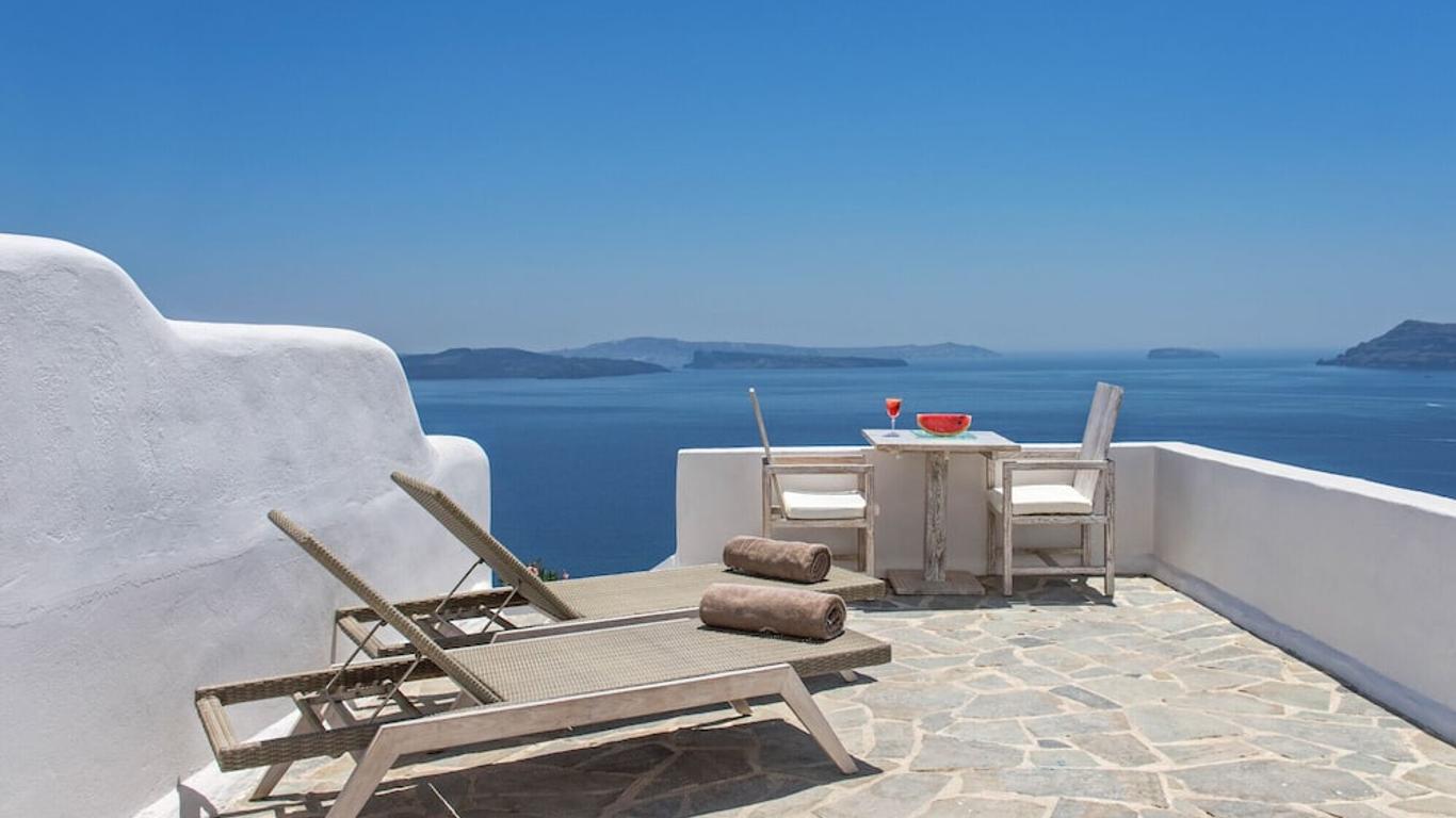 The Ivory Suite in Santorini