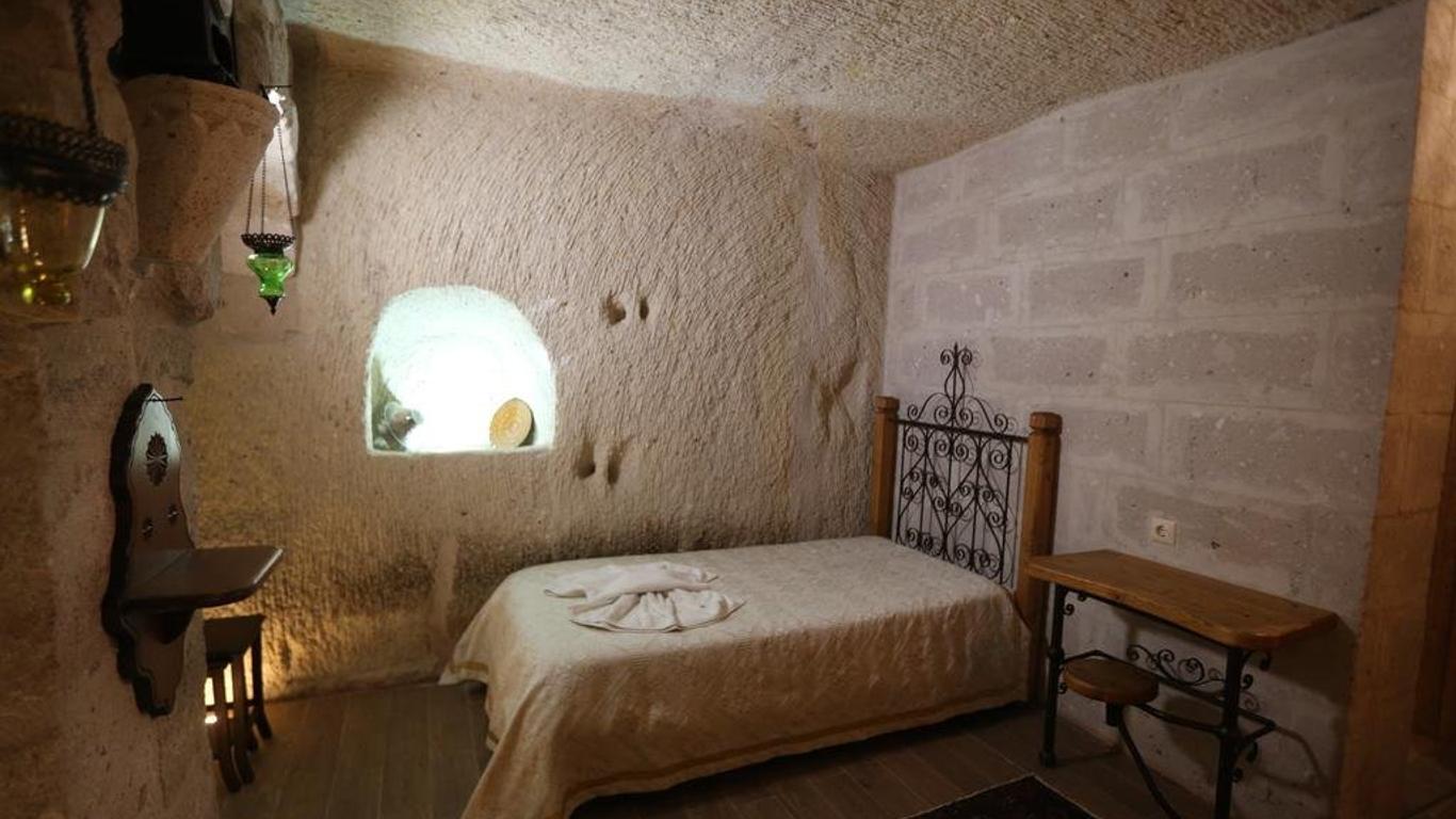 Angel Cave Suite