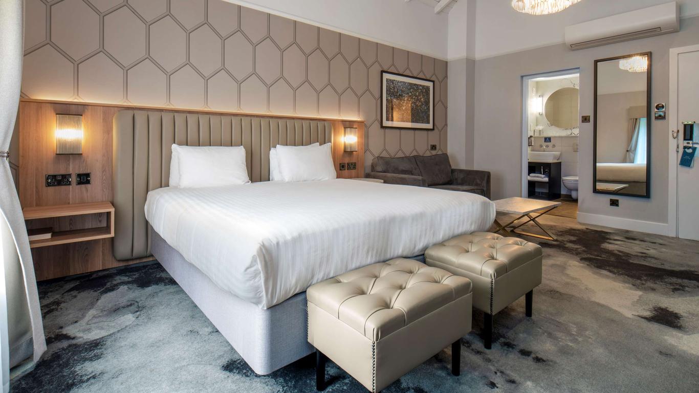 London Chigwell Prince Regent Hotel, BW Signature Collection