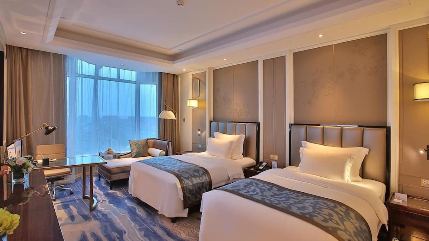 Wyndham Hotel Qingdao