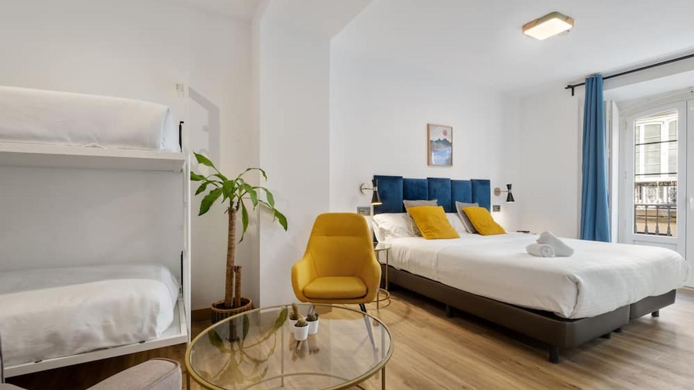 Malaga City Suites