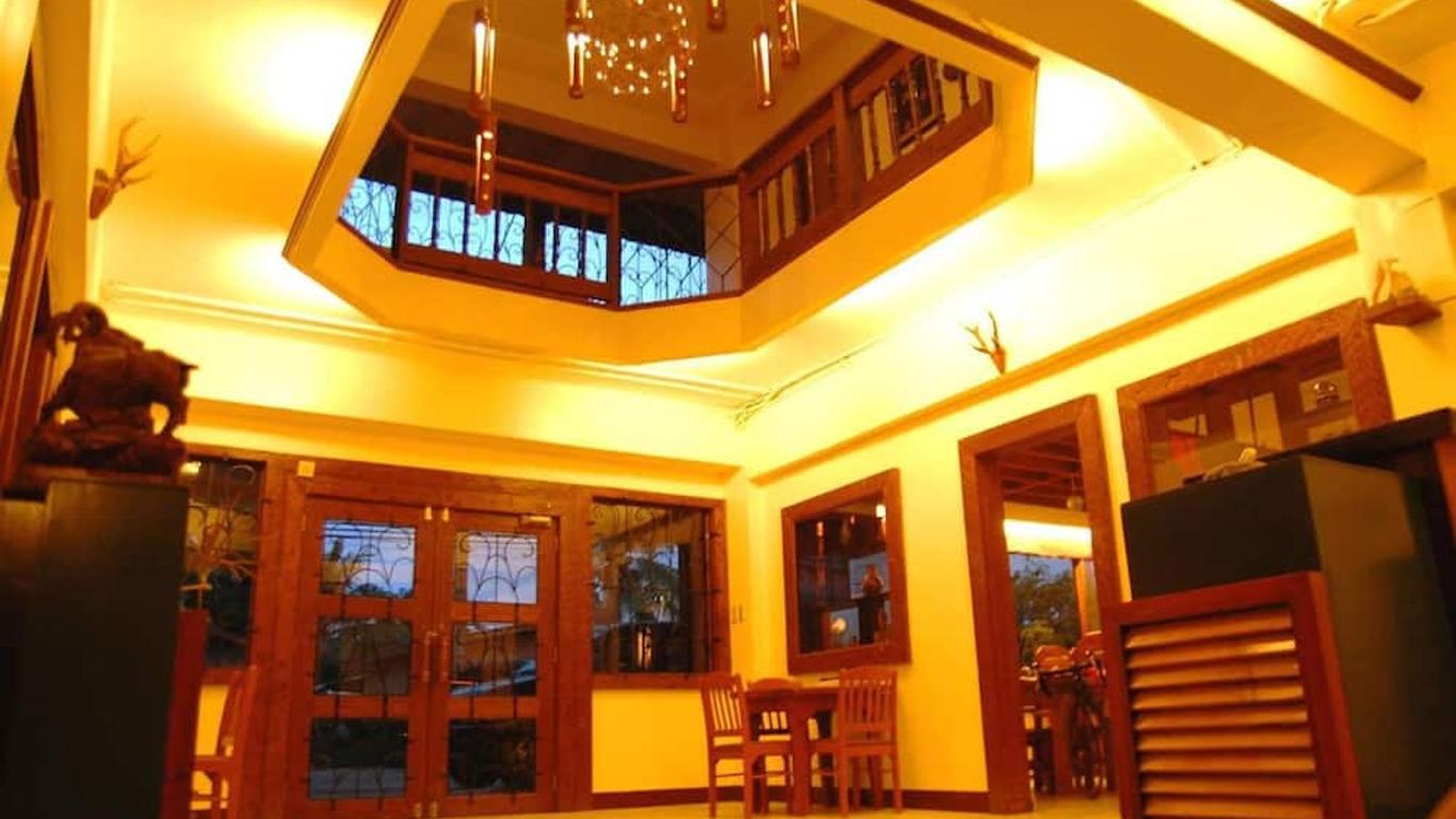 Centro Mactan Suites