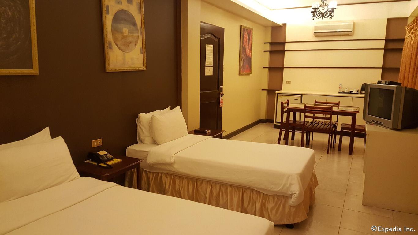 Dumaguete Royal Suite Inn