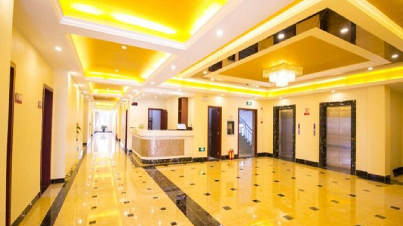 Qionghai Jin Mao Hotel