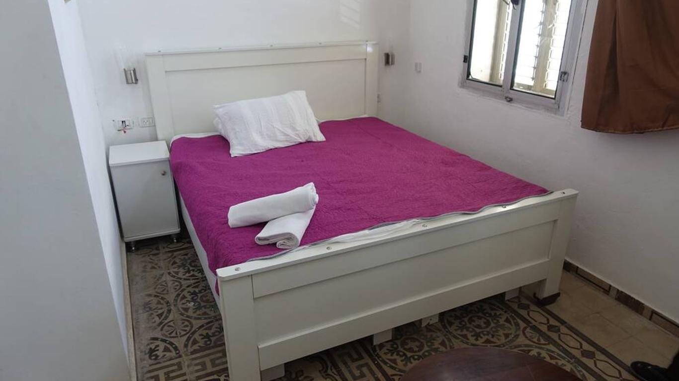 Akko Gate Hostel