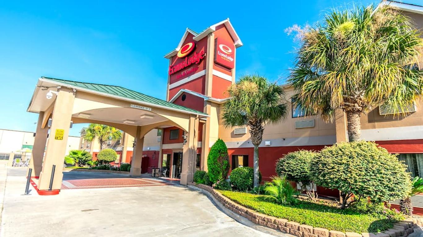 Econo Lodge Inn and Suites East Houston I-10