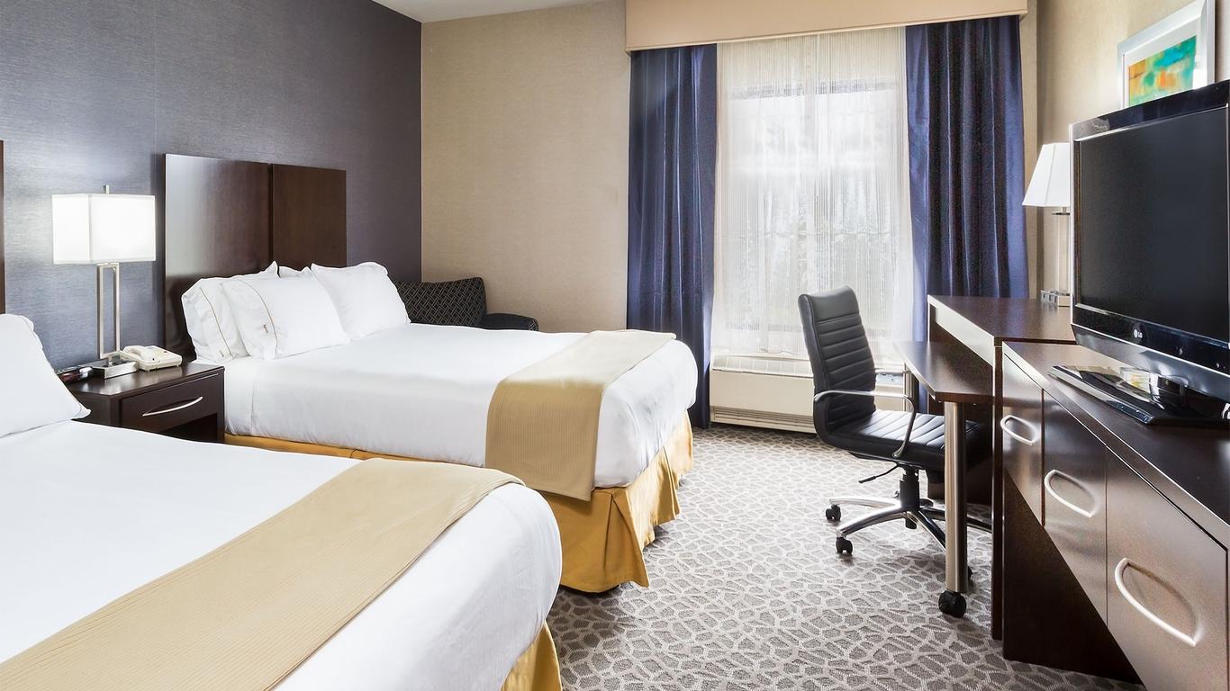 Holiday Inn Express & Suites Burlington - Mount Holly