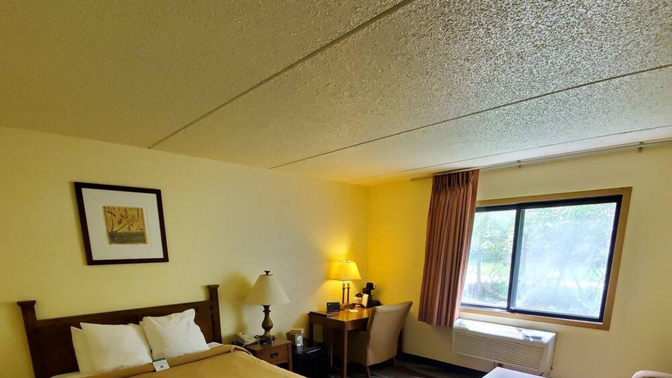 Boarders Inn and Suites by Cobblestone Hotels - Ripon