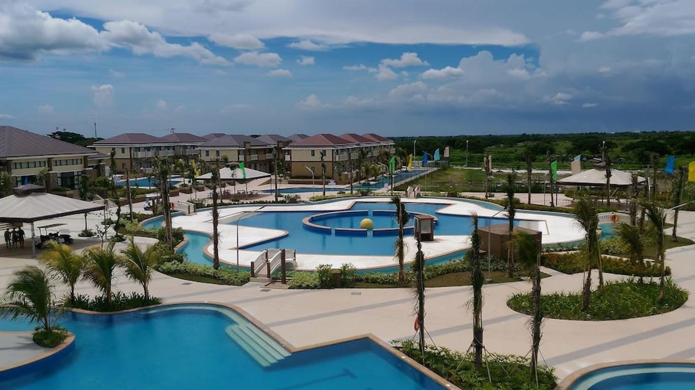 Aquamira Resort & Residence