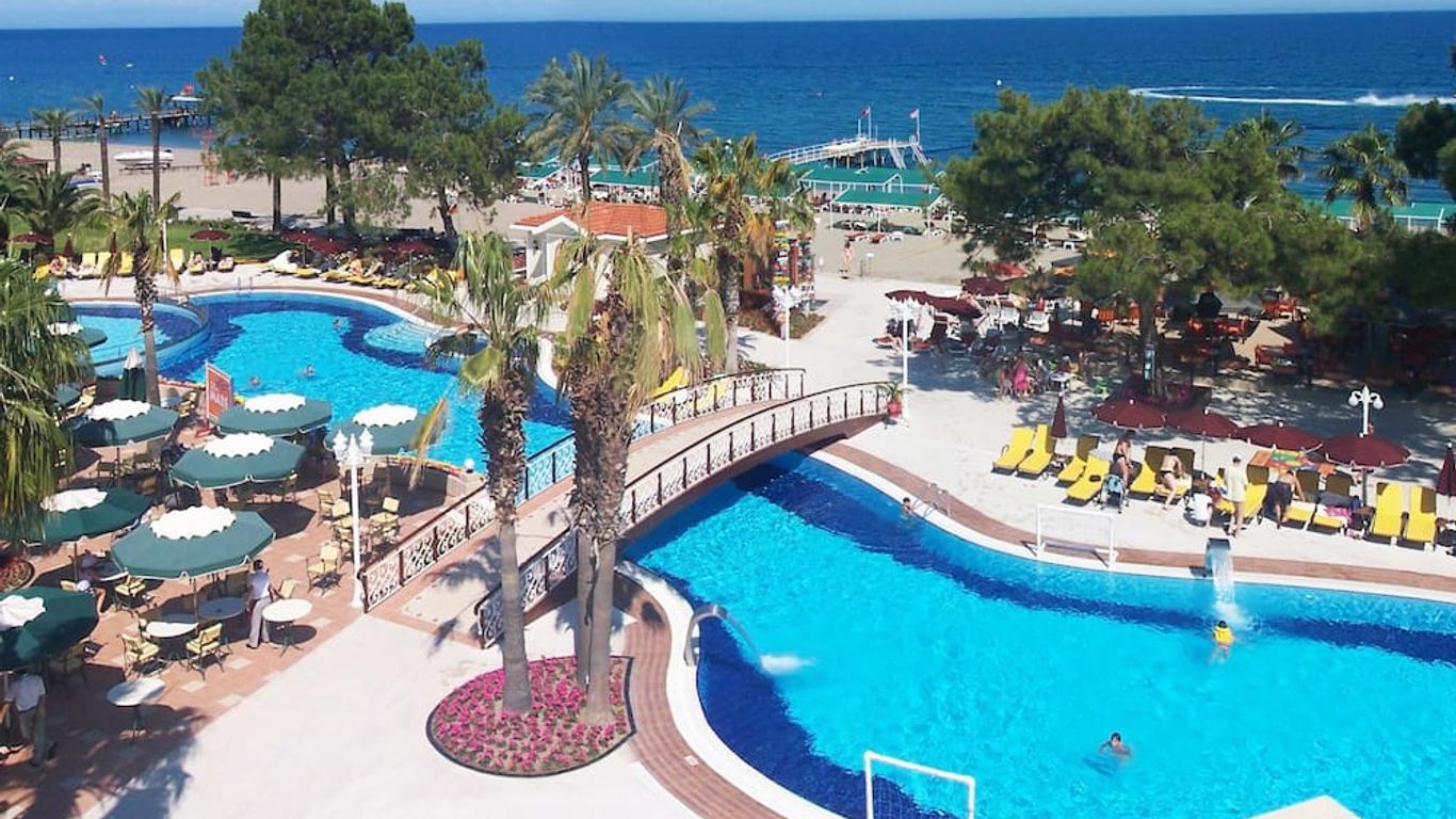 Club Boran Mare Beach