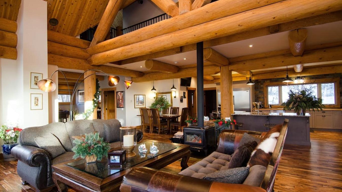 Golden Acres Mountain Lodge