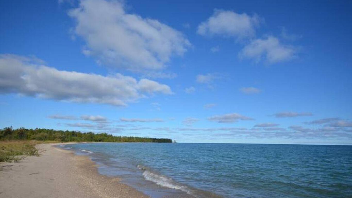 The Purple Martin Lakeside Inn Bird Sanctuary on Lake Huron