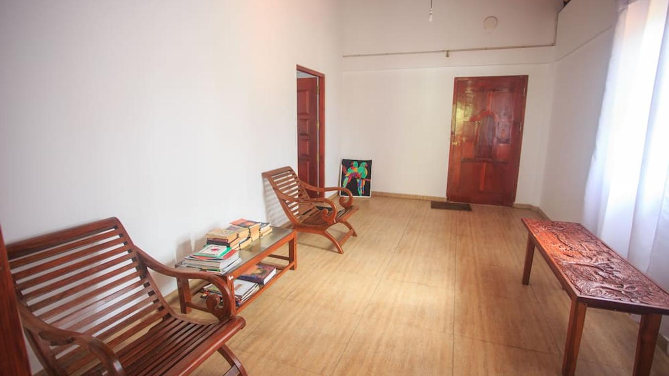 Tharanga Surfing Villa