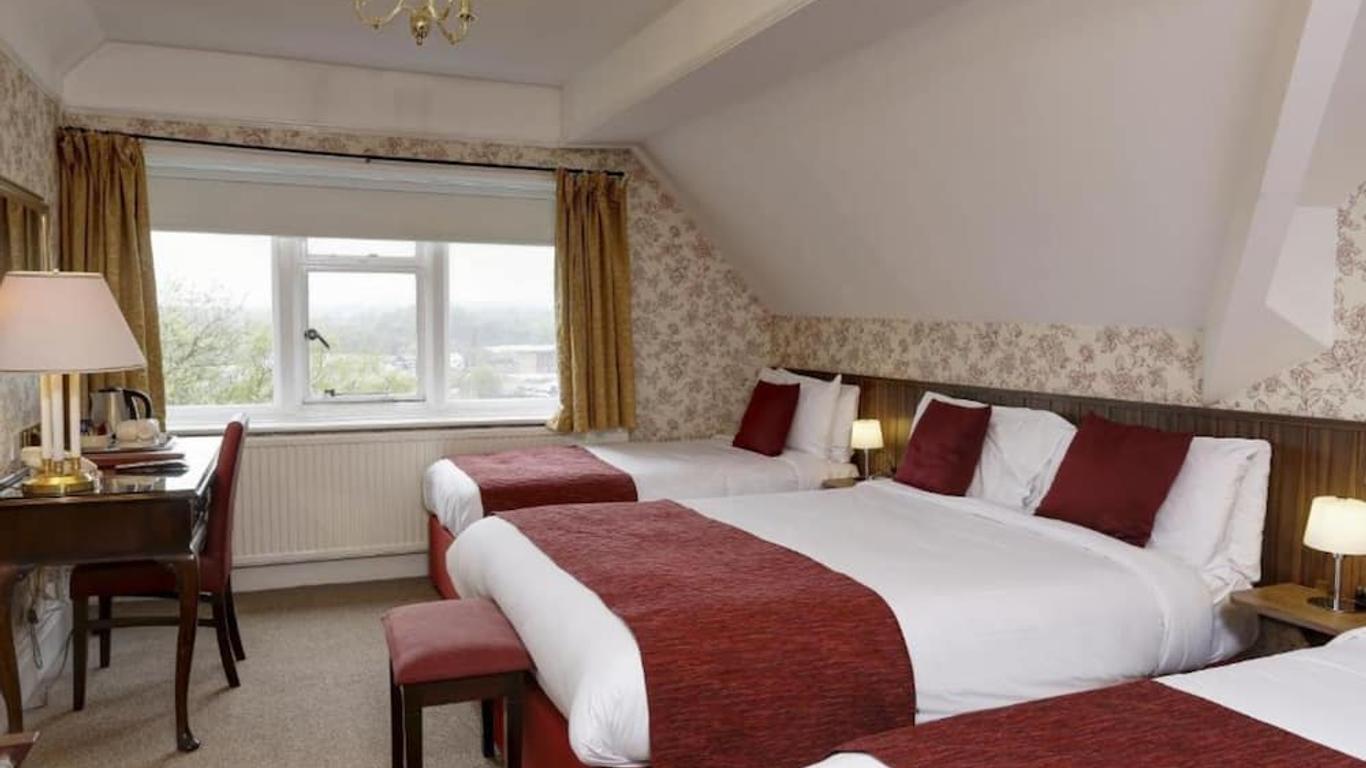 Broadfield Park Hotel