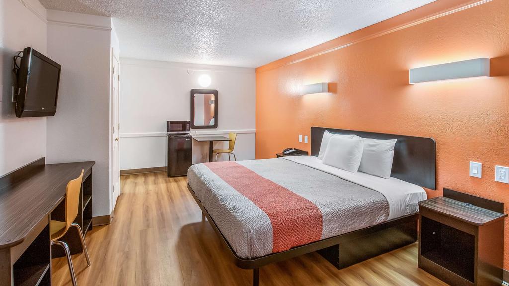 Motel 6 Euless DFW West, Euless | HotelsCombined