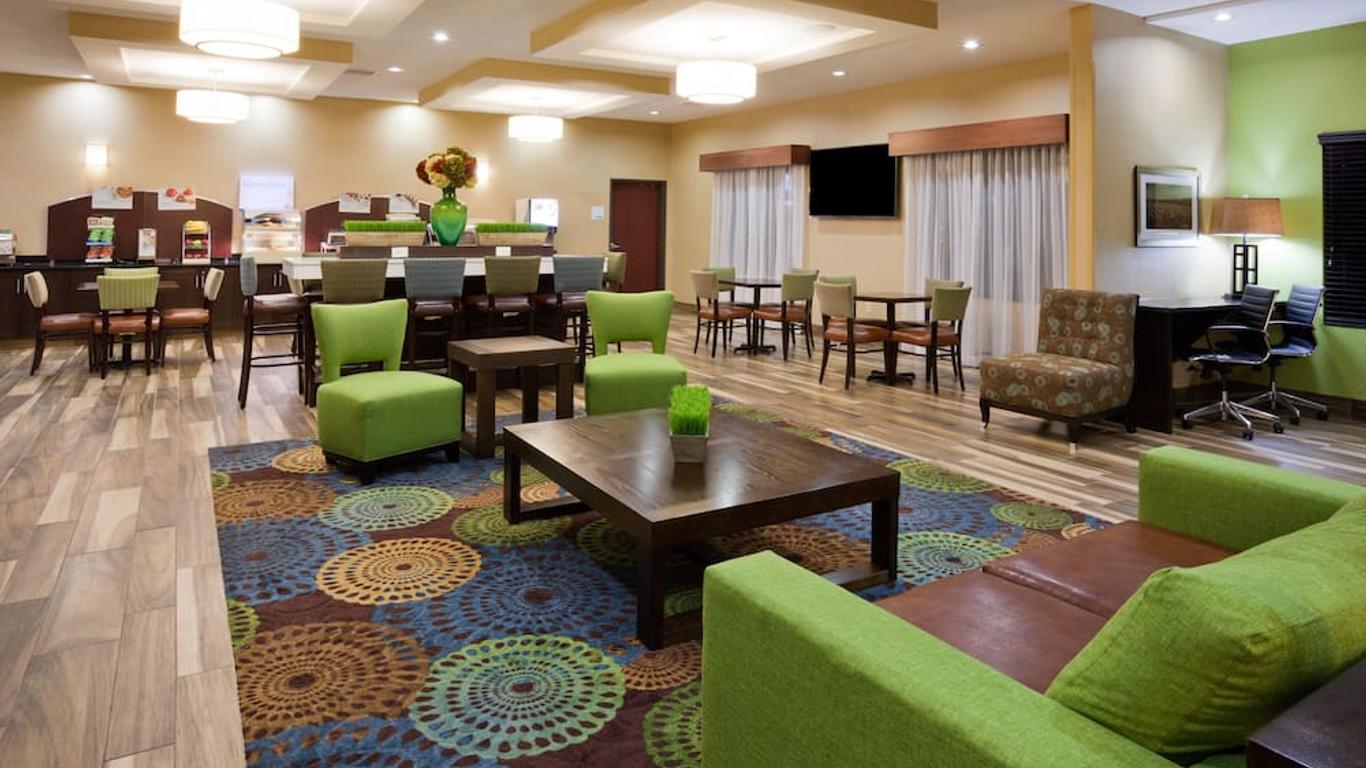 Holiday Inn Express & Suites Davenport
