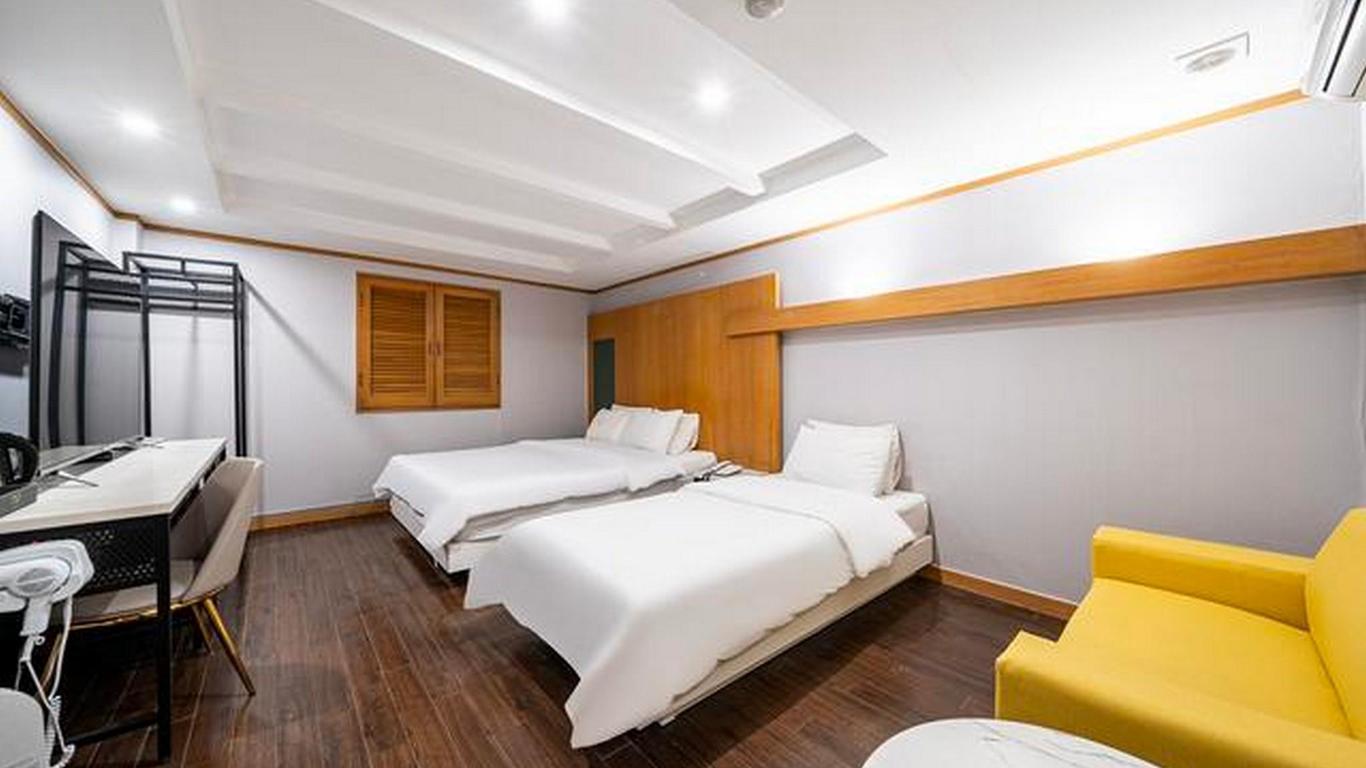 Suwon Yeongtong Hotel 1-ga (家)