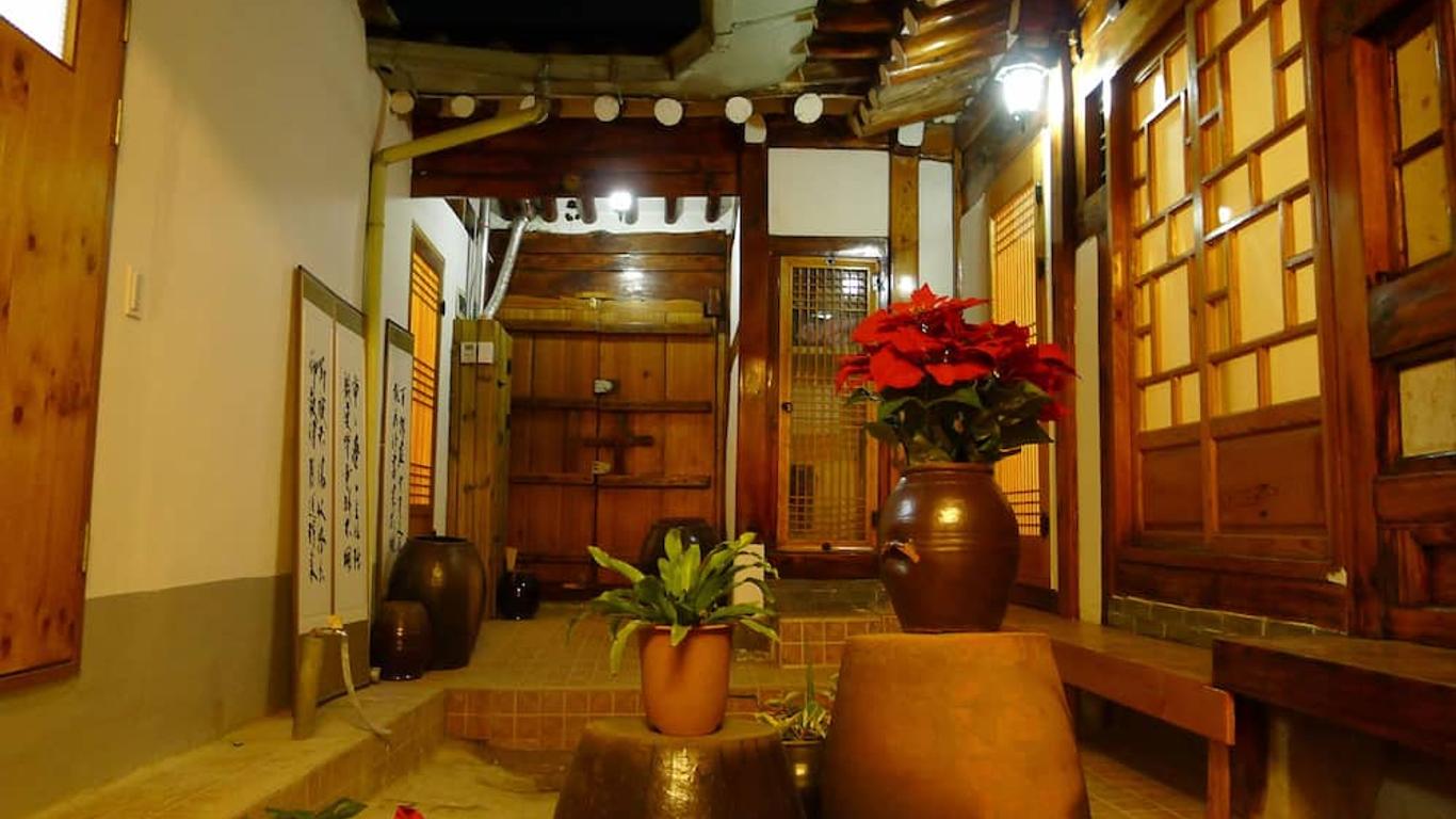 Hanok Guest House 202