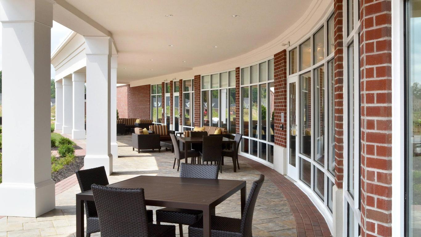 Courtyard by Marriott Youngstown Canfield