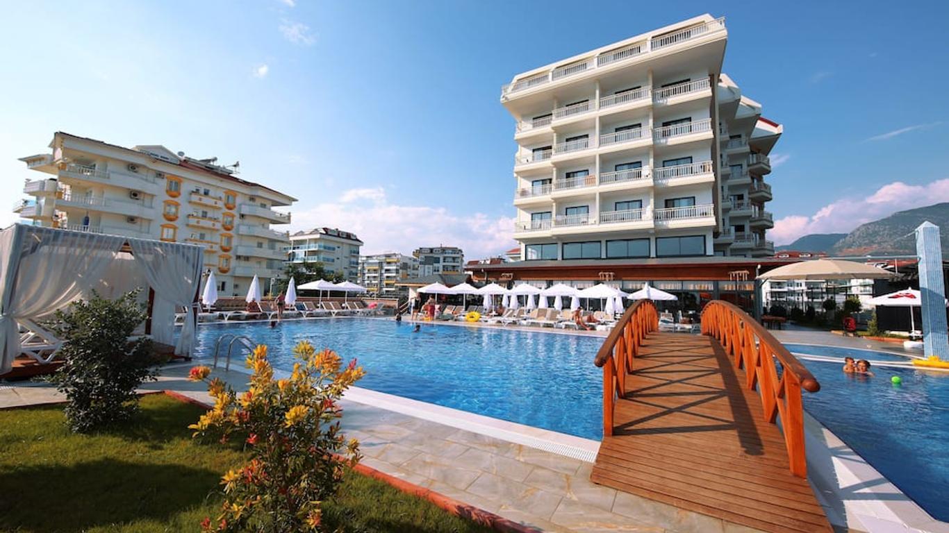 Sey Beach Hotel & Spa